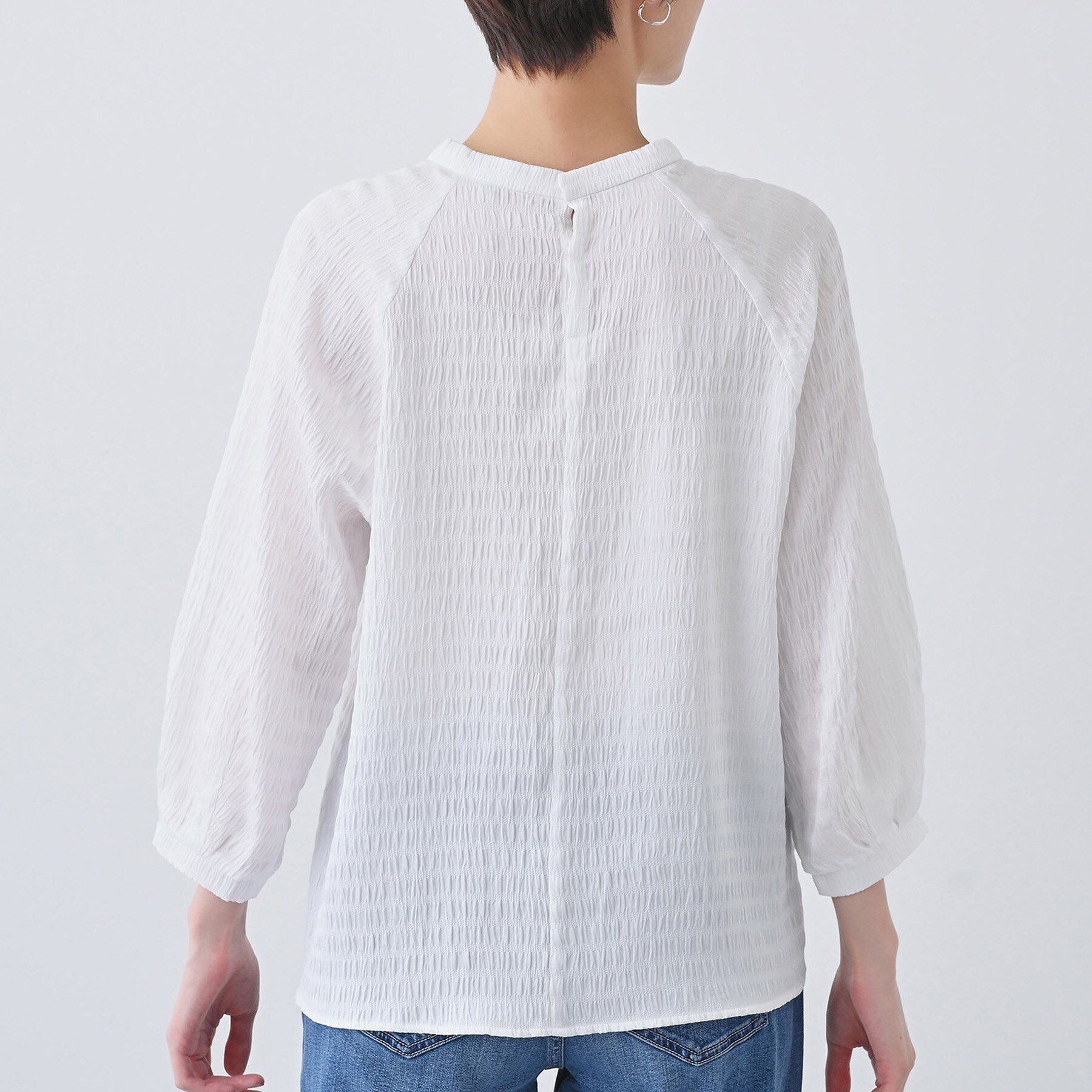 INDIVI「【洗える】シャーリング風ラグランスリーブブラウス」|シャツ・ブラウス|