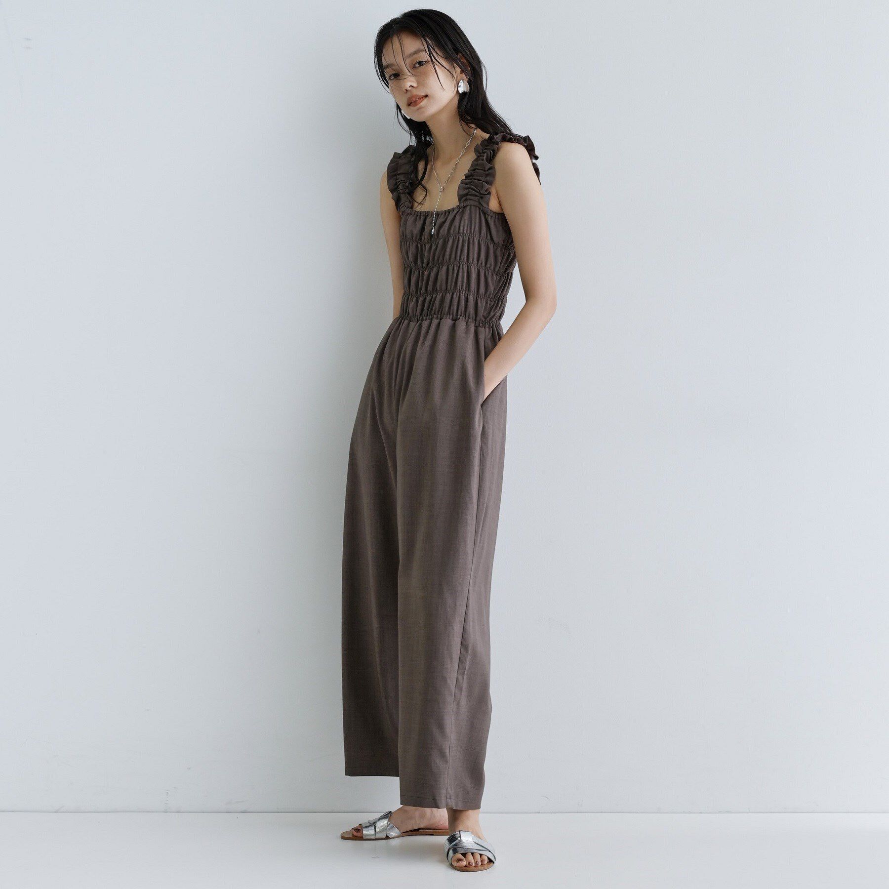 GALLEST「【一部店舗限定】ショルダーシャーリングサロペット」|オールインワン|