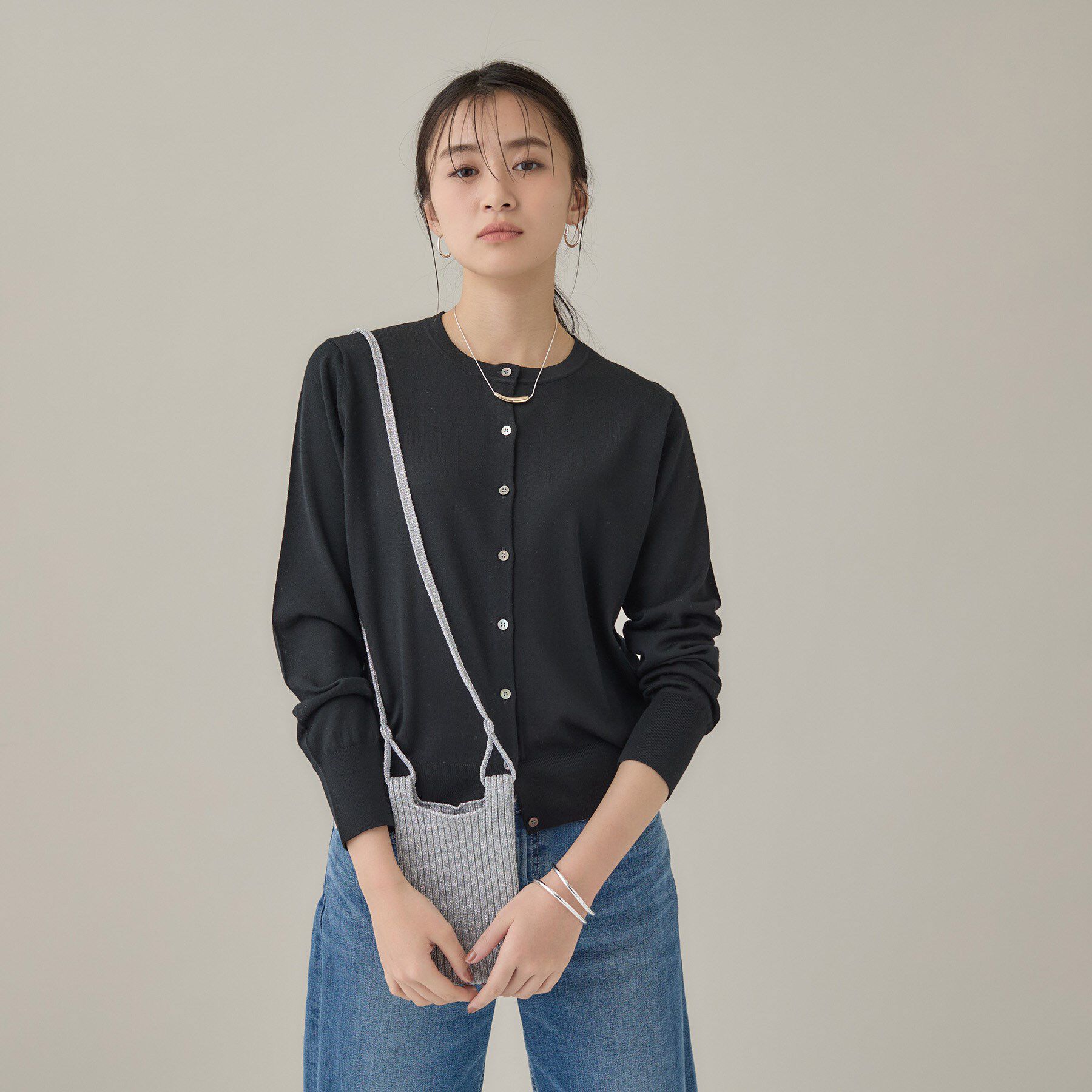 INDIVI「【大人ラメ／スマホ入れ】ニット素材ミニポシェット」|ショルダー・メッセンジャー|