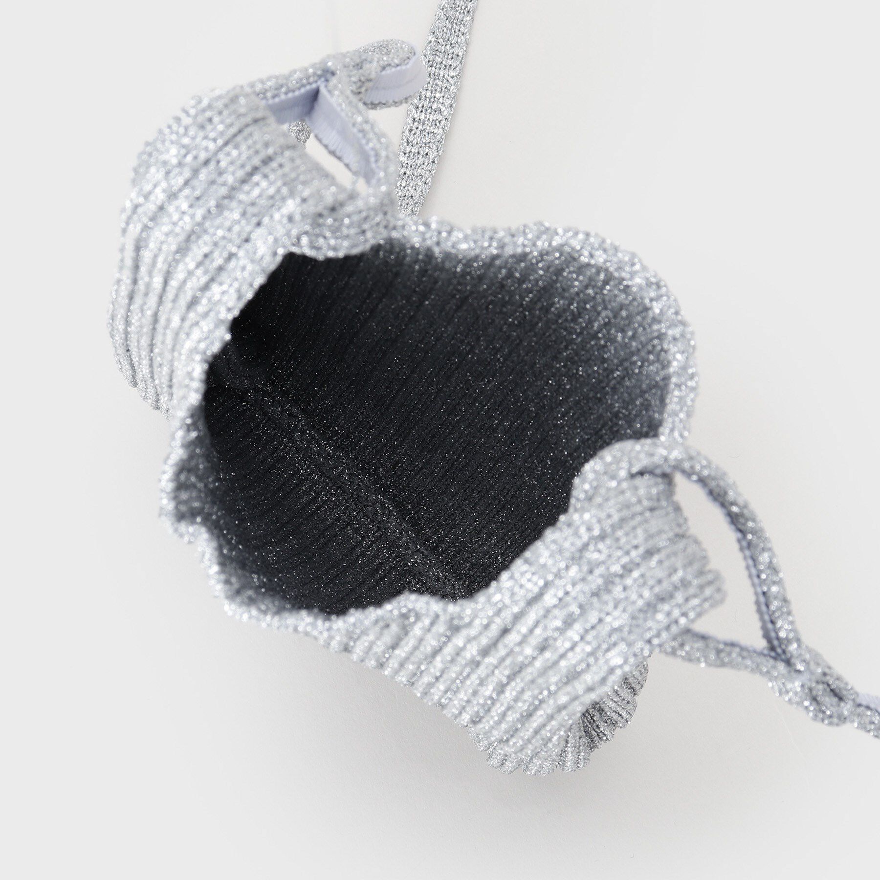 INDIVI「【大人ラメ／スマホ入れ】ニット素材ミニポシェット」|ショルダー・メッセンジャー|