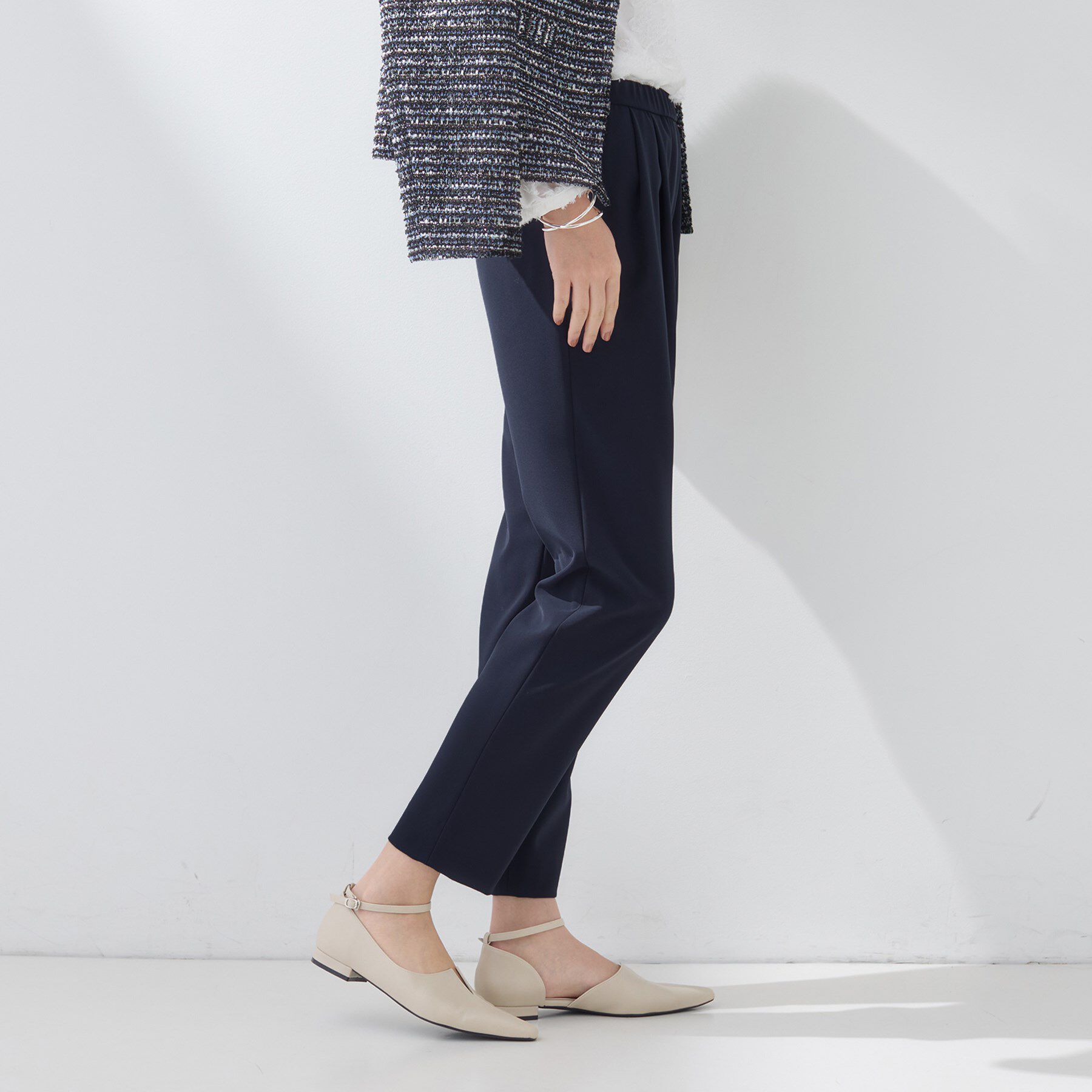 INDIVI「【褒められパンツ／高ストレッチ】タックテーパードパンツ」|その他|