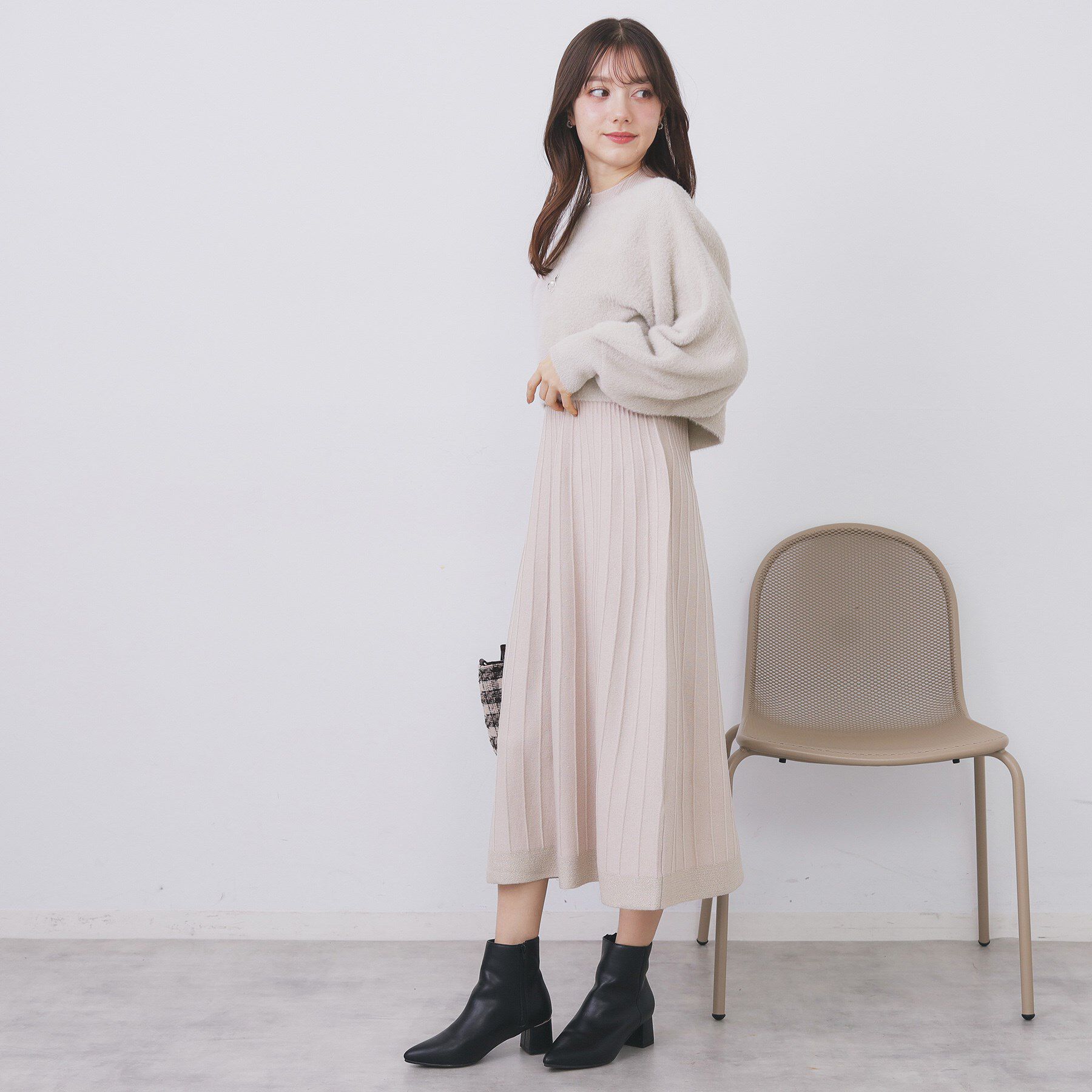 index「ラメフェザープルオーバーセット ニットワンピース【洗濯機OK】《XS～LL》」|スーツ|