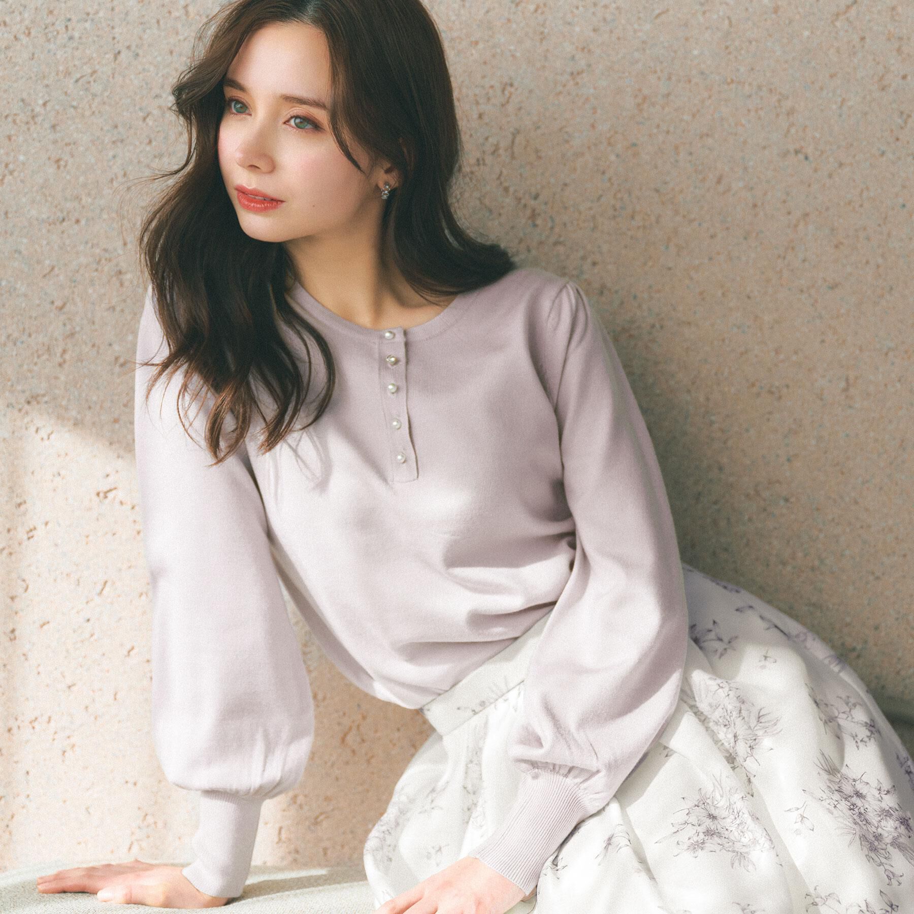 index「ビジューボタンヘンリーネックニット【洗濯機OK】」|ニット・セーター|