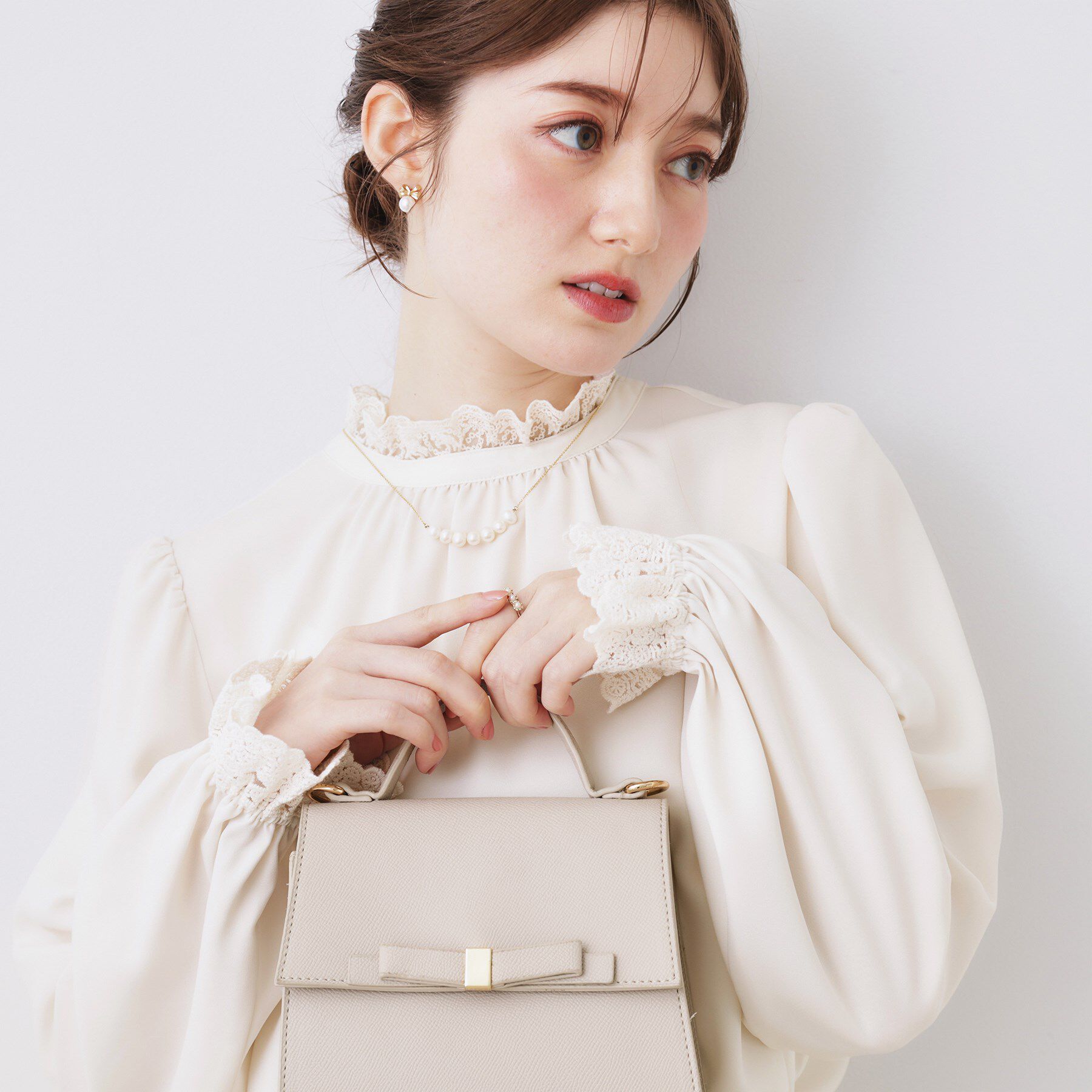 Couture broach「【2WAY・ハレの日・通勤】エンブロレースブラウス」|シャツ・ブラウス|