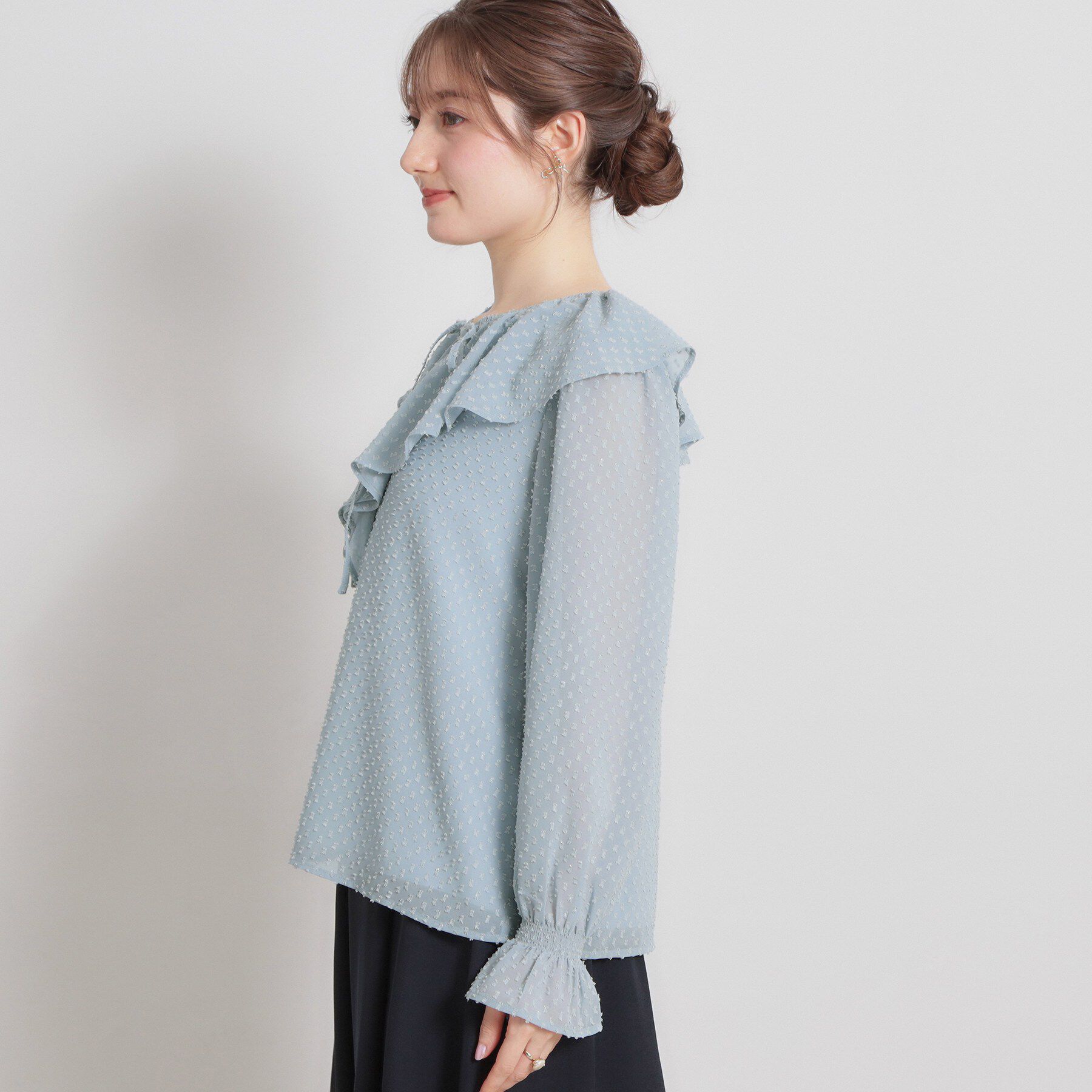 Couture broach「【着映え・洗える】ラメカットドビーフリルブラウス」|シャツ・ブラウス|