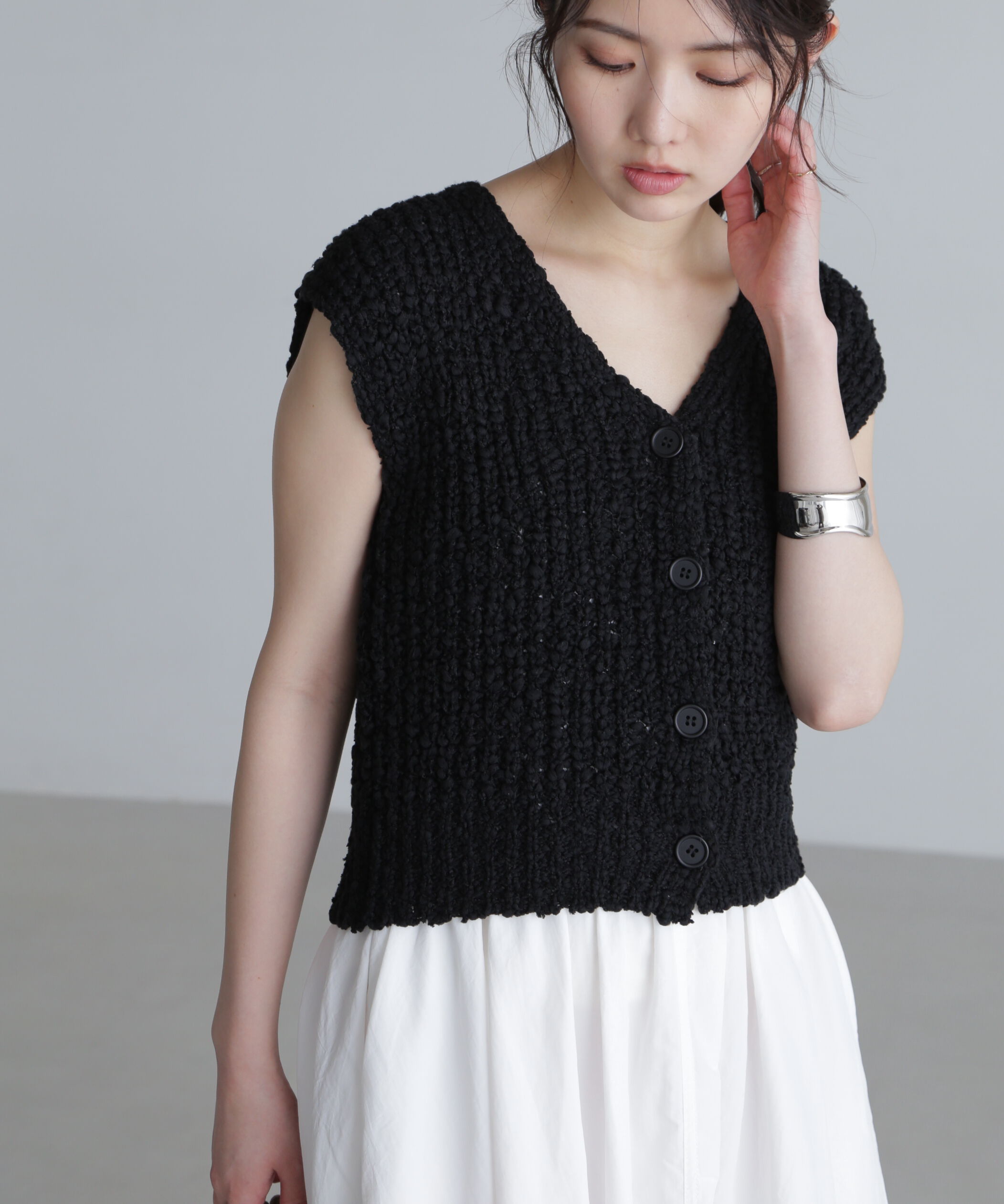  「ファンシーヤーンＶネックベスト」|ニット・セーター|