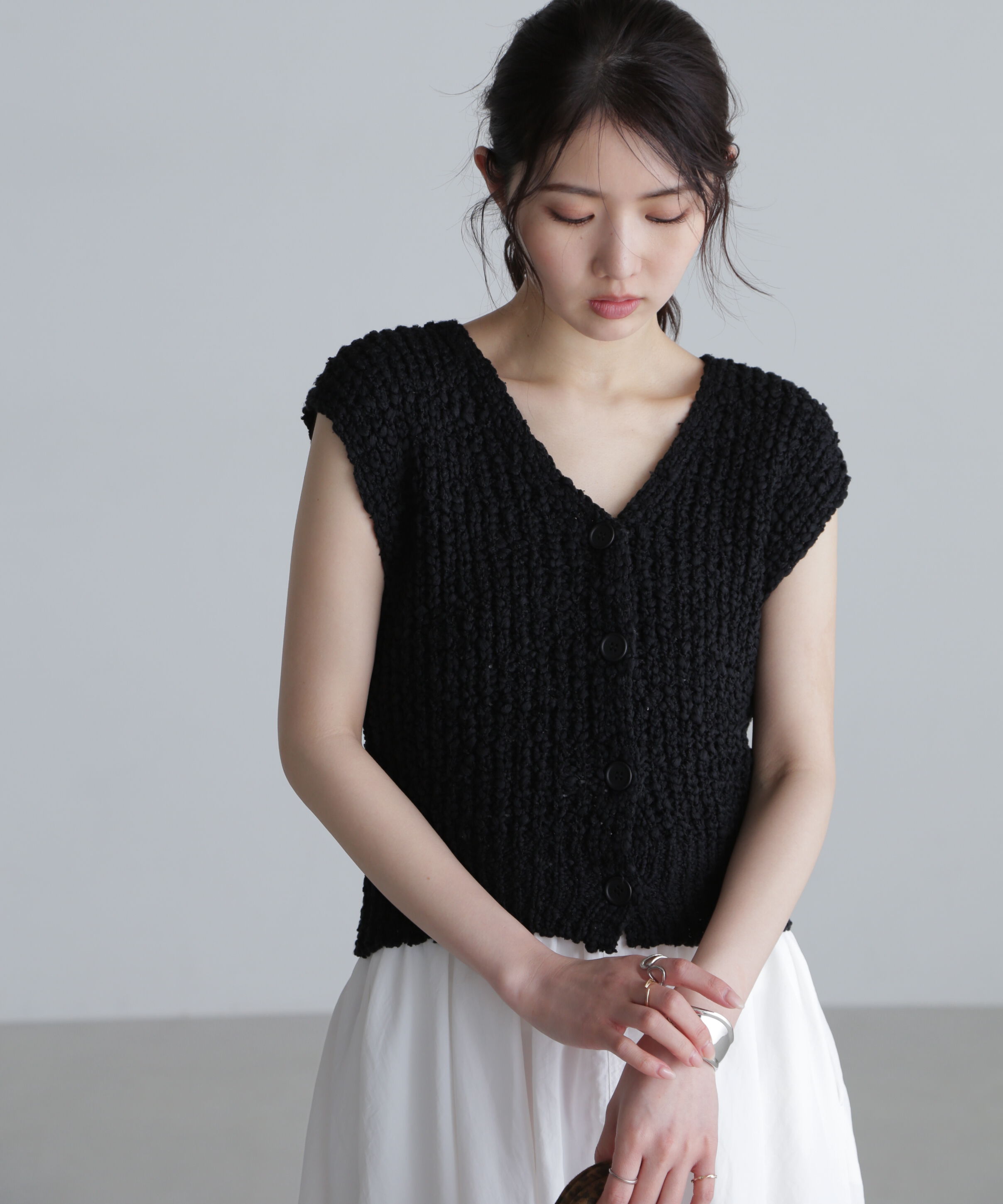  「ファンシーヤーンＶネックベスト」|ニット・セーター|