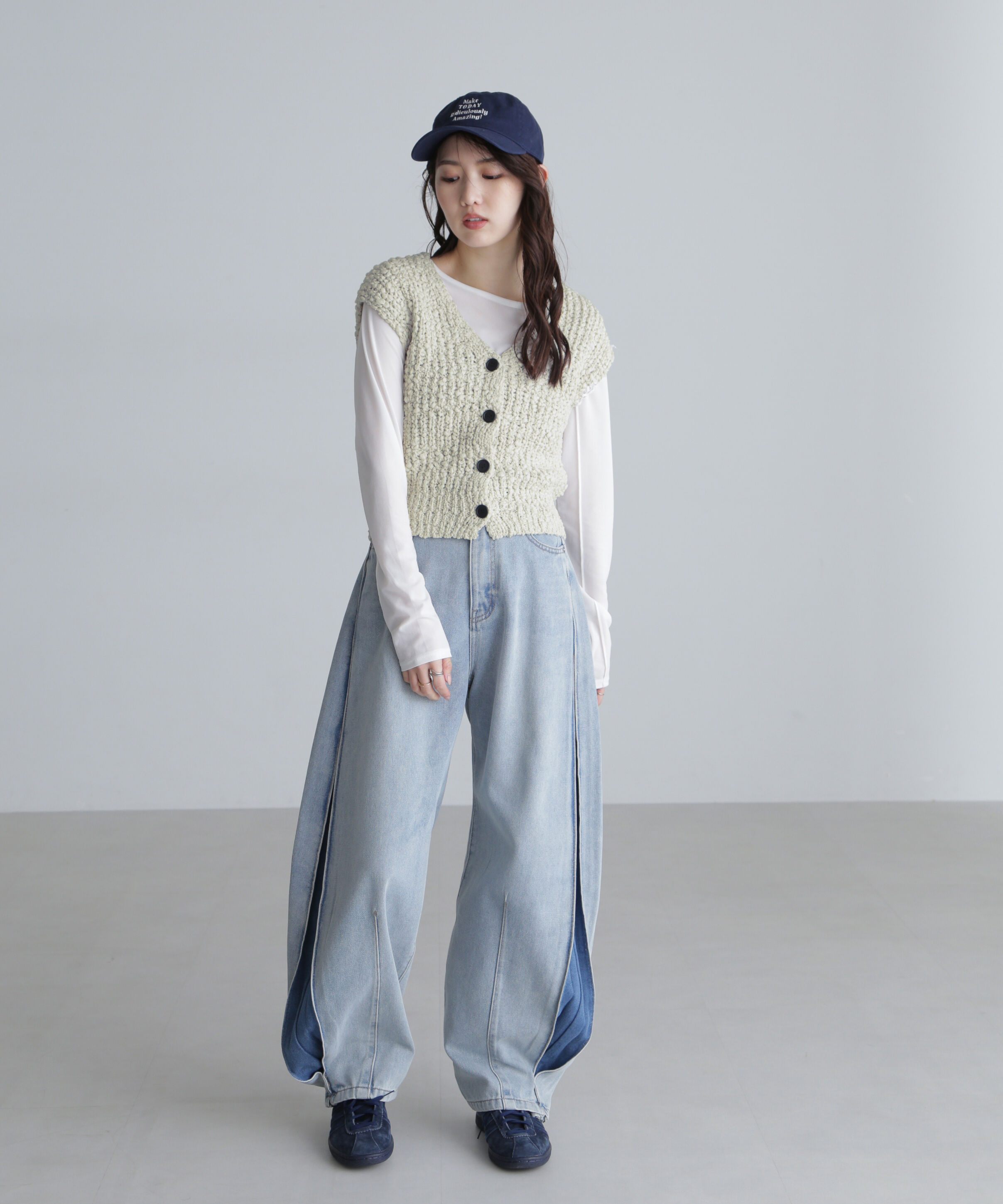  「ファンシーヤーンＶネックベスト」|ニット・セーター|