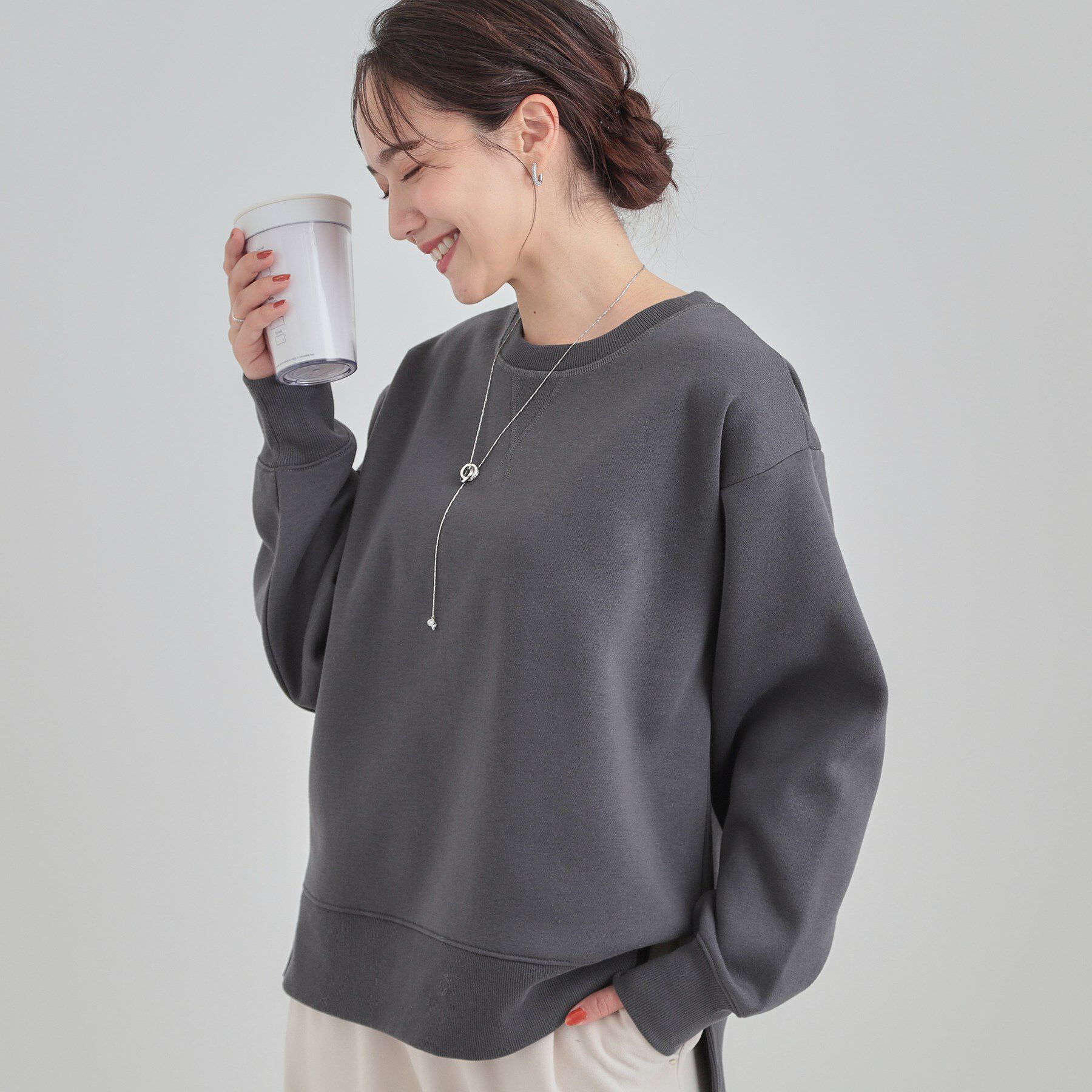 SHOO･LA･RUE「【あったか/S-LL】シンプルだから使いやすい ガゼット付き 裏起毛スウェット」|パーカー|チャコールグレー(0