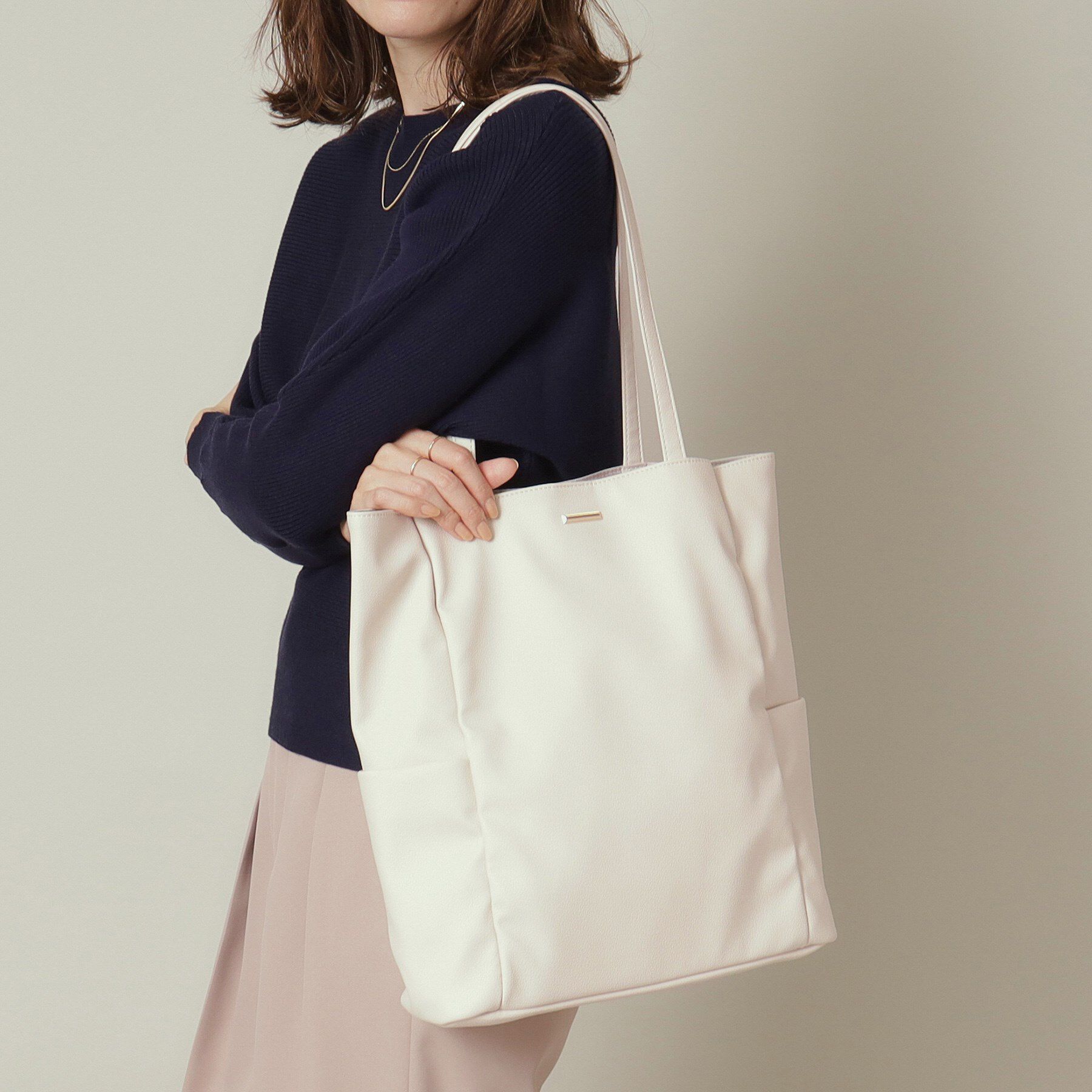 ITS&rsquo;DEMO「【通勤／A4対応／7ポケット】縦型多ポケトート」|トートバッグ|