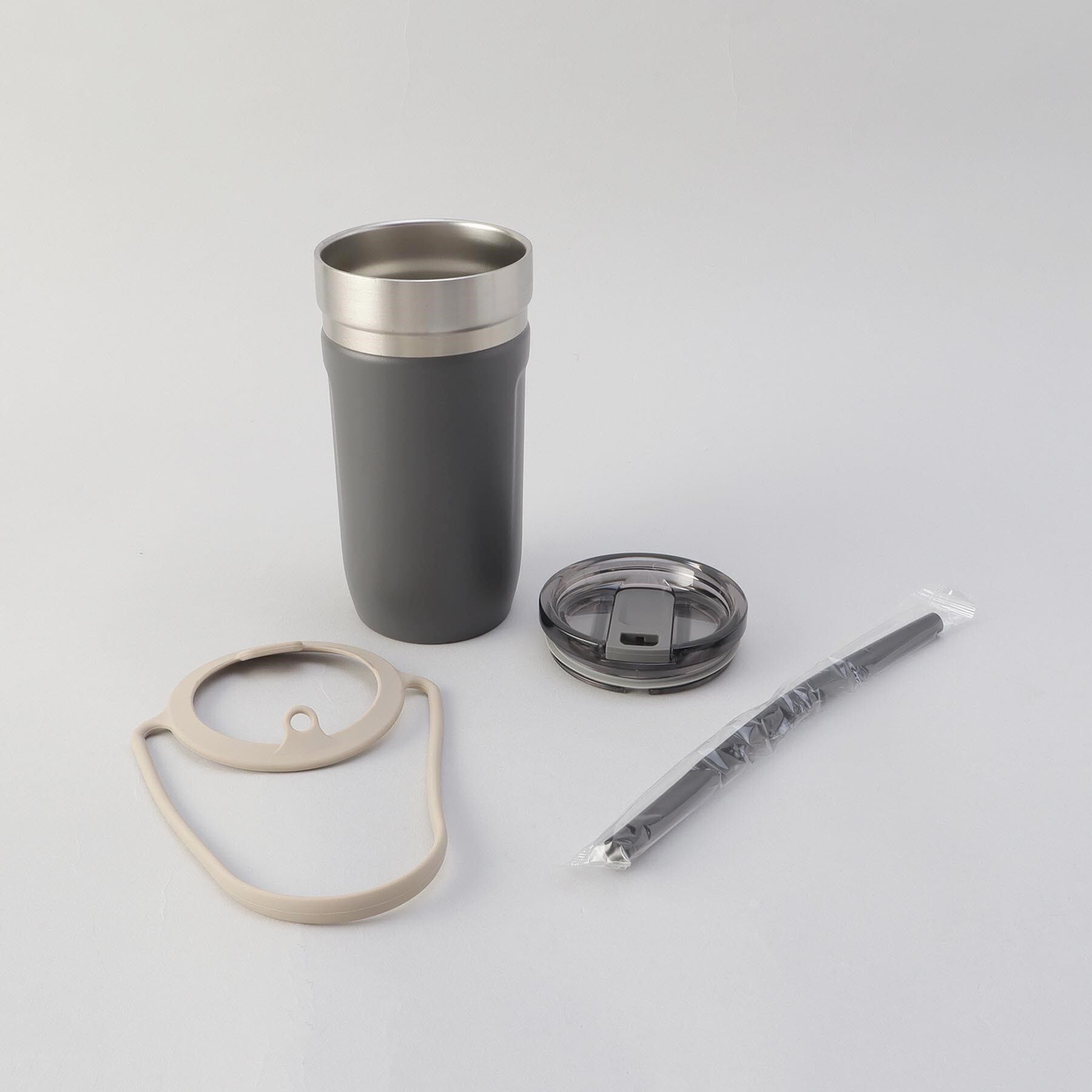 212 KITCHEN STORE「ストロー付3wayタンブラー520ml チャコール」|食器・キッチングッズ|