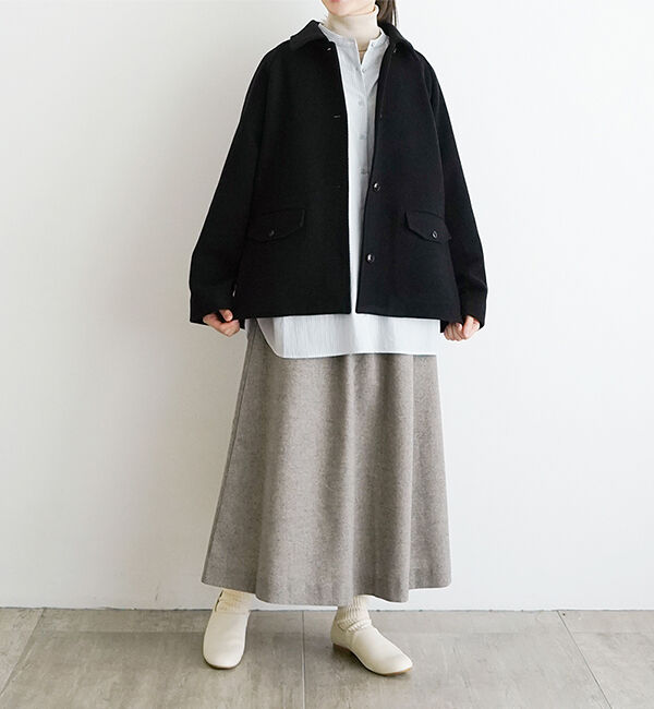 休日と詩「waiting for the sun」|ステンカラーコート|