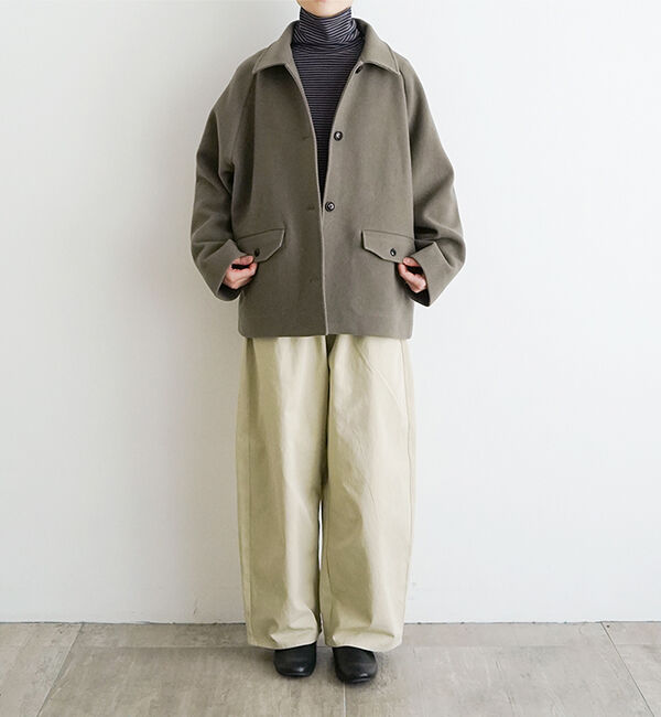 休日と詩「waiting for the sun」|ステンカラーコート|