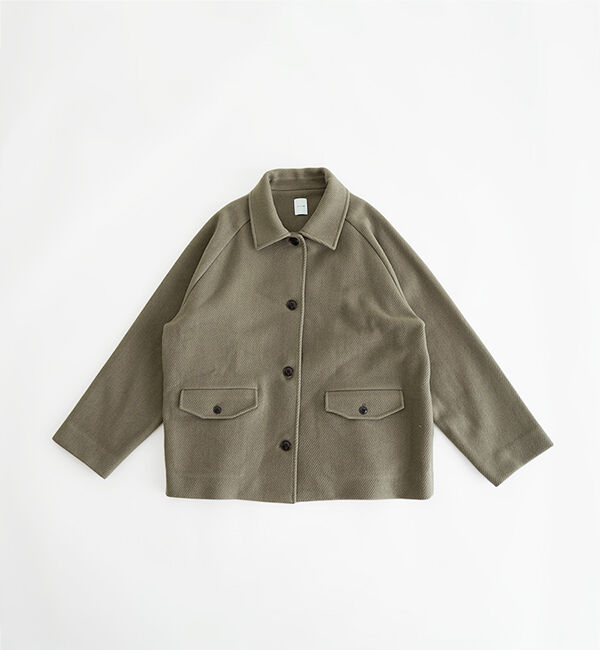 休日と詩「waiting for the sun」|ステンカラーコート|