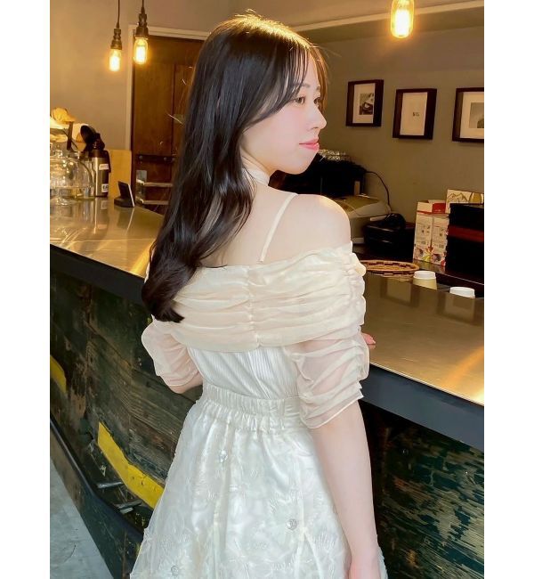 dazzlin「シアーオフショルダートップス」|Tシャツ・カットソー|