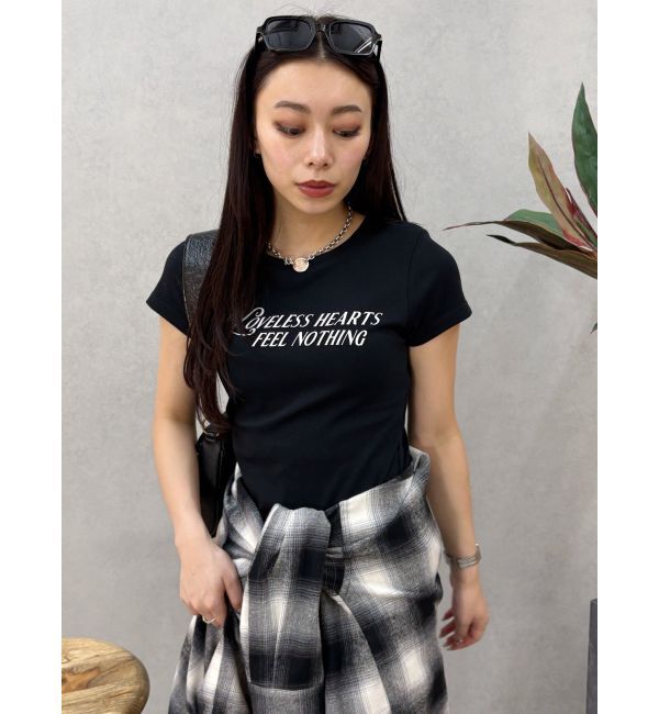 EVRIS「タイトグラフィックTシャツ」|Tシャツ・カットソー|ブラック