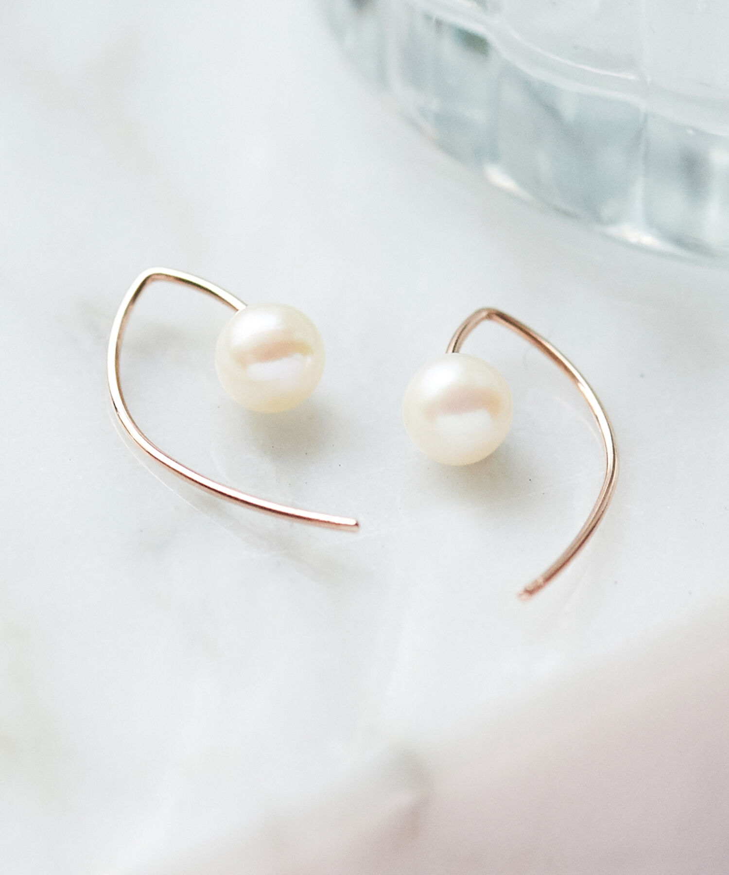 Phoebe「【K10】プチパールフックピアス　ローズゴールド/BOX付き」|ピアス|