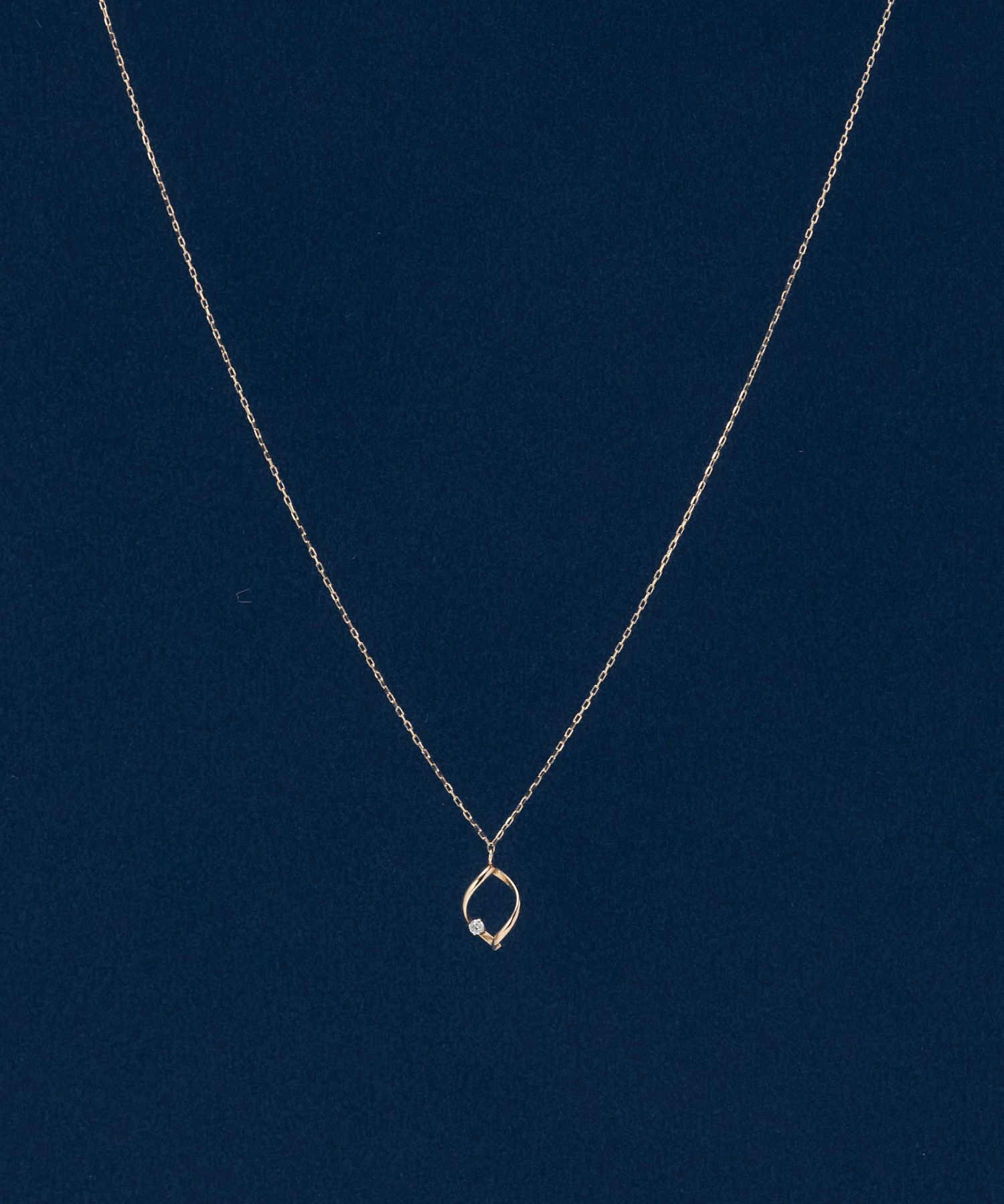 Phoebe「【K10】リーフィーダイヤモンドネックレス/BOX付き/全長:40cm」|ネックレス|