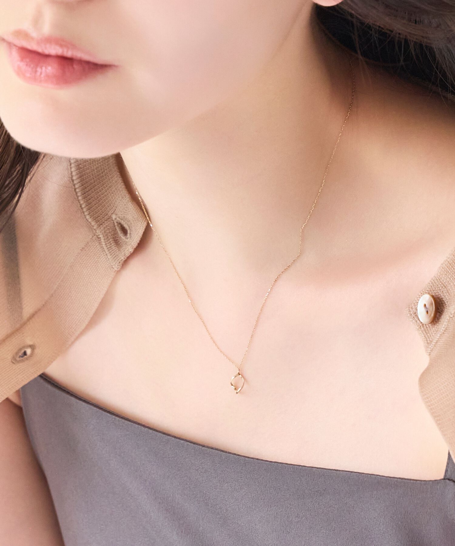 Phoebe「【K10】リーフィーダイヤモンドネックレス/BOX付き/全長:40cm」|ネックレス|