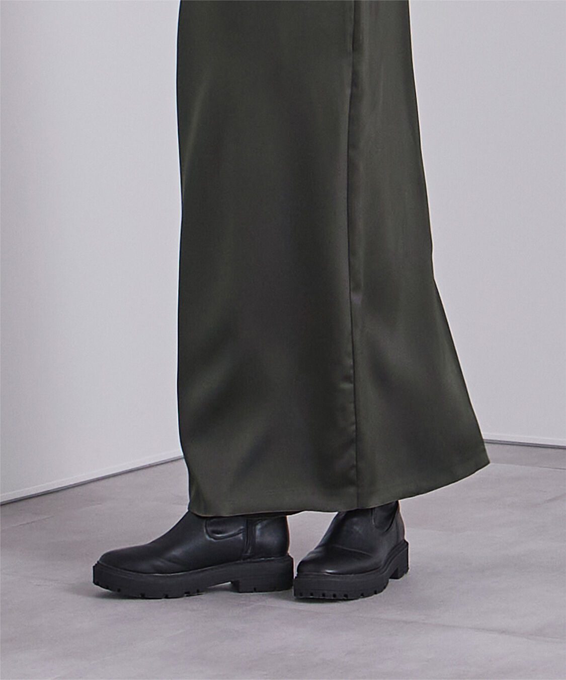 ur's「サテンキャミソールワンピース」|ワンピース|