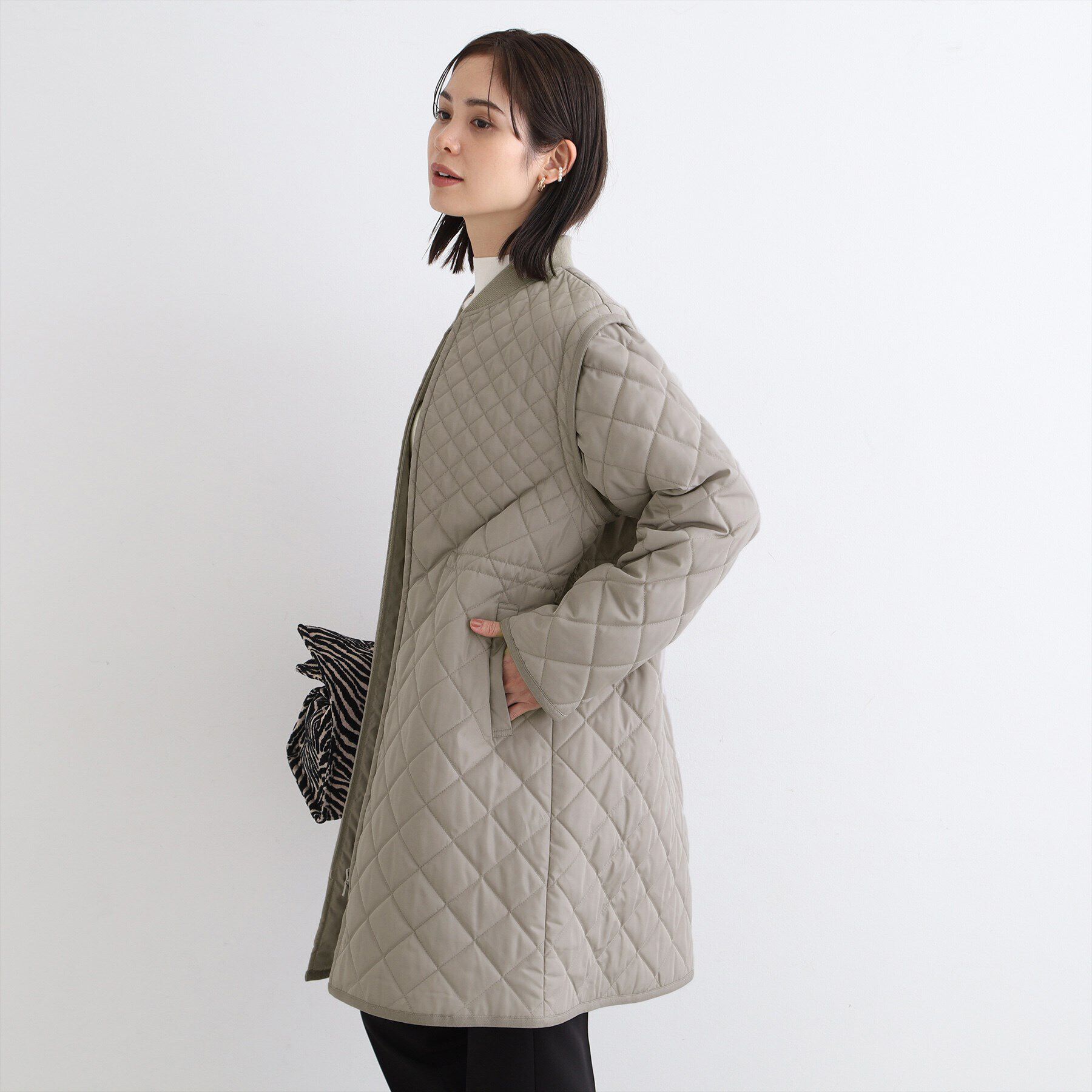 INDIVI「【2WAY/袖取り外し可能】グラデーションキルトロングコート」|ダウン|