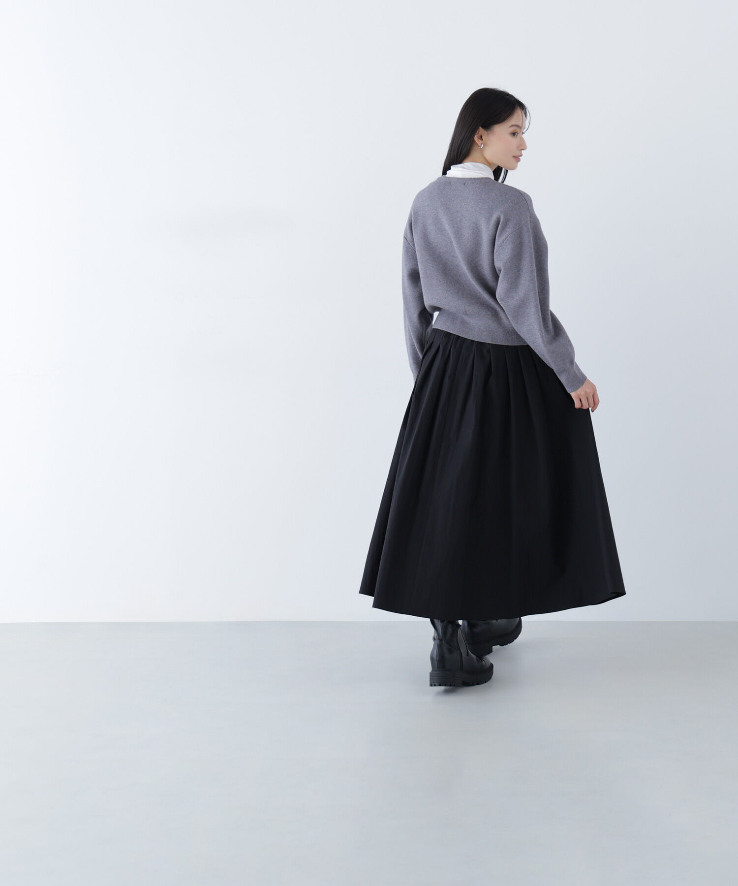  「ロゴ刺繍ニット」|ニット・セーター|