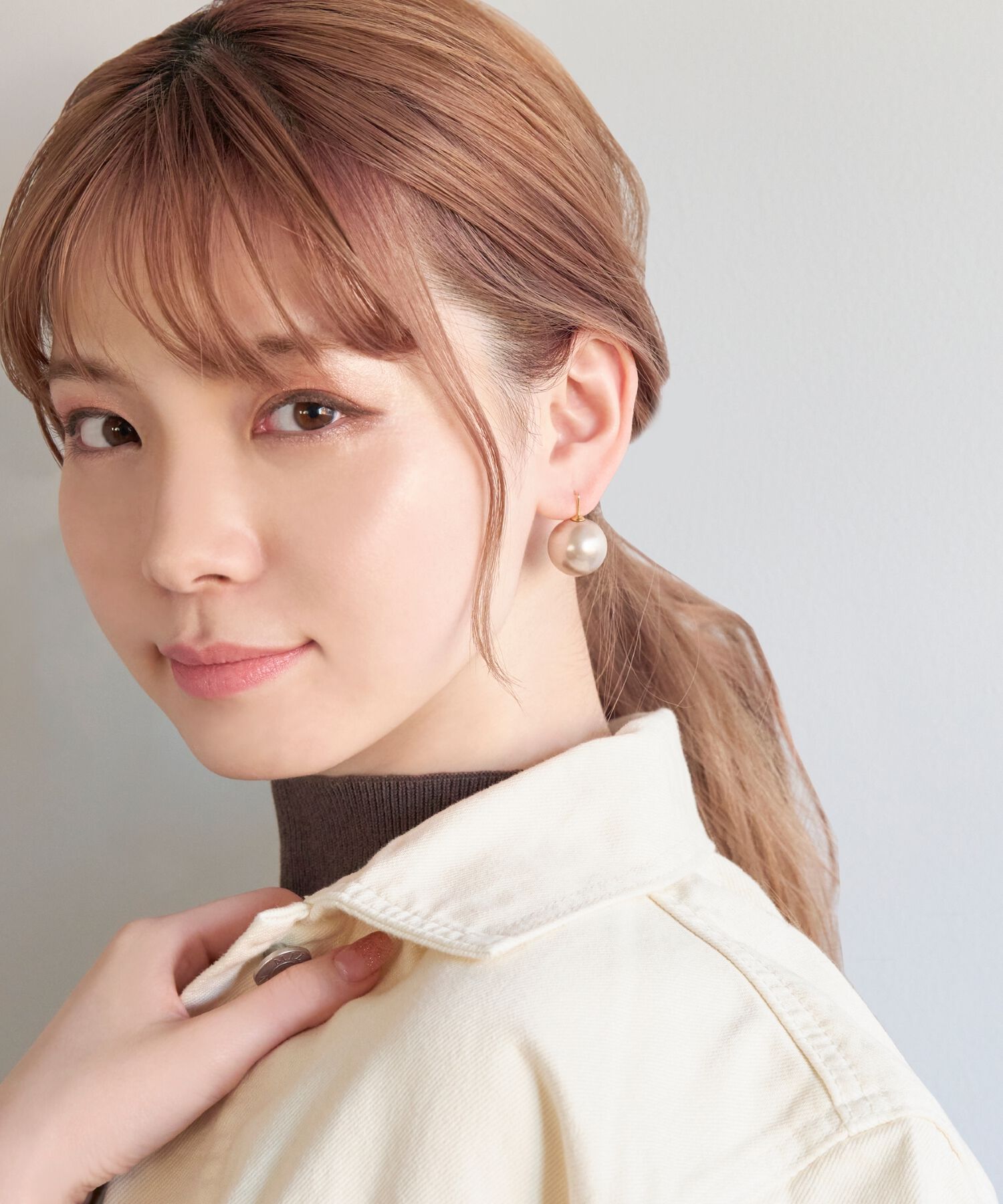 Phoebe「ビッグパールフックピアス グレー」|ピアス|