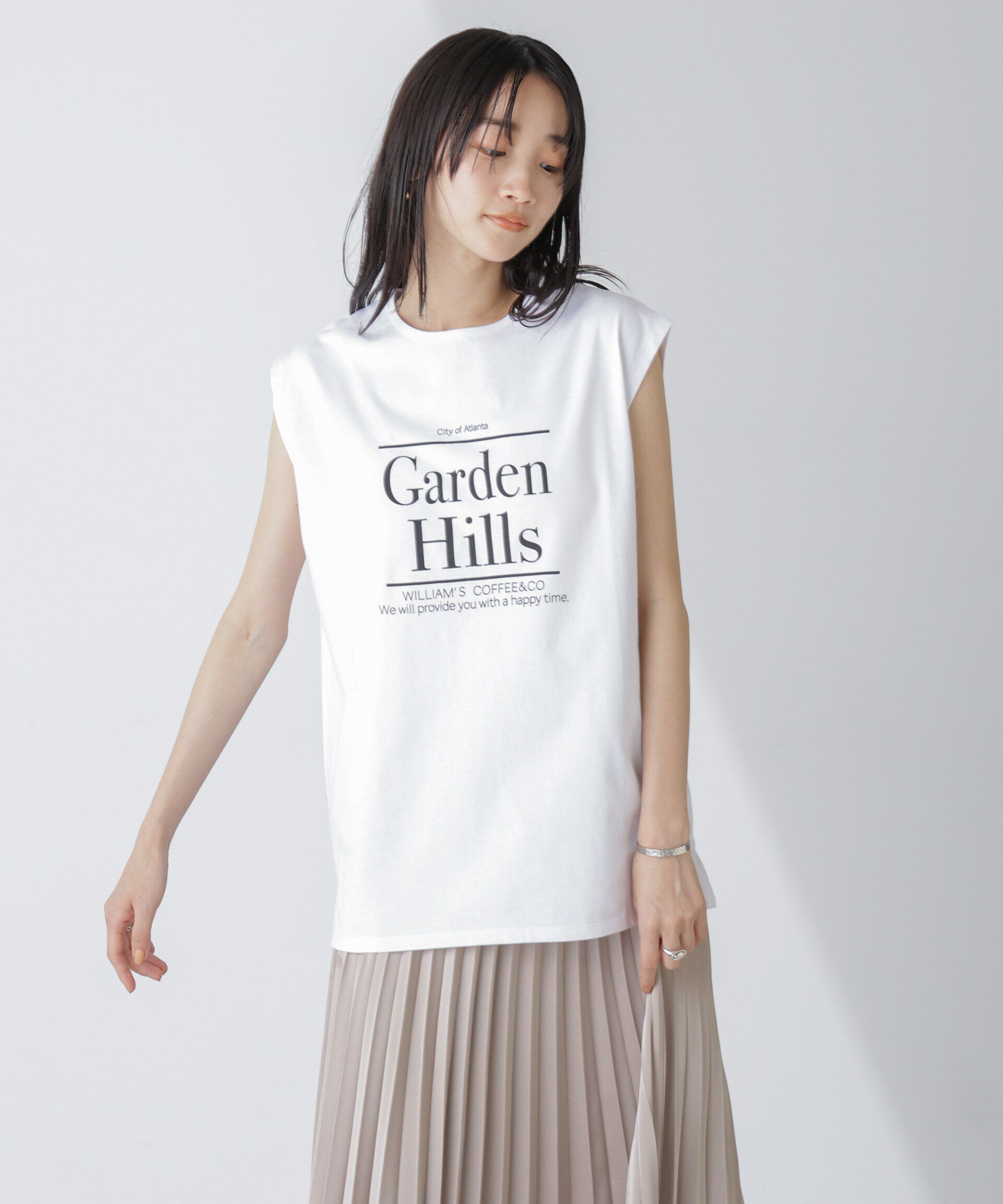 nano･universe「ノースリーブロゴプリントトップス」|Tシャツ・カットソー|