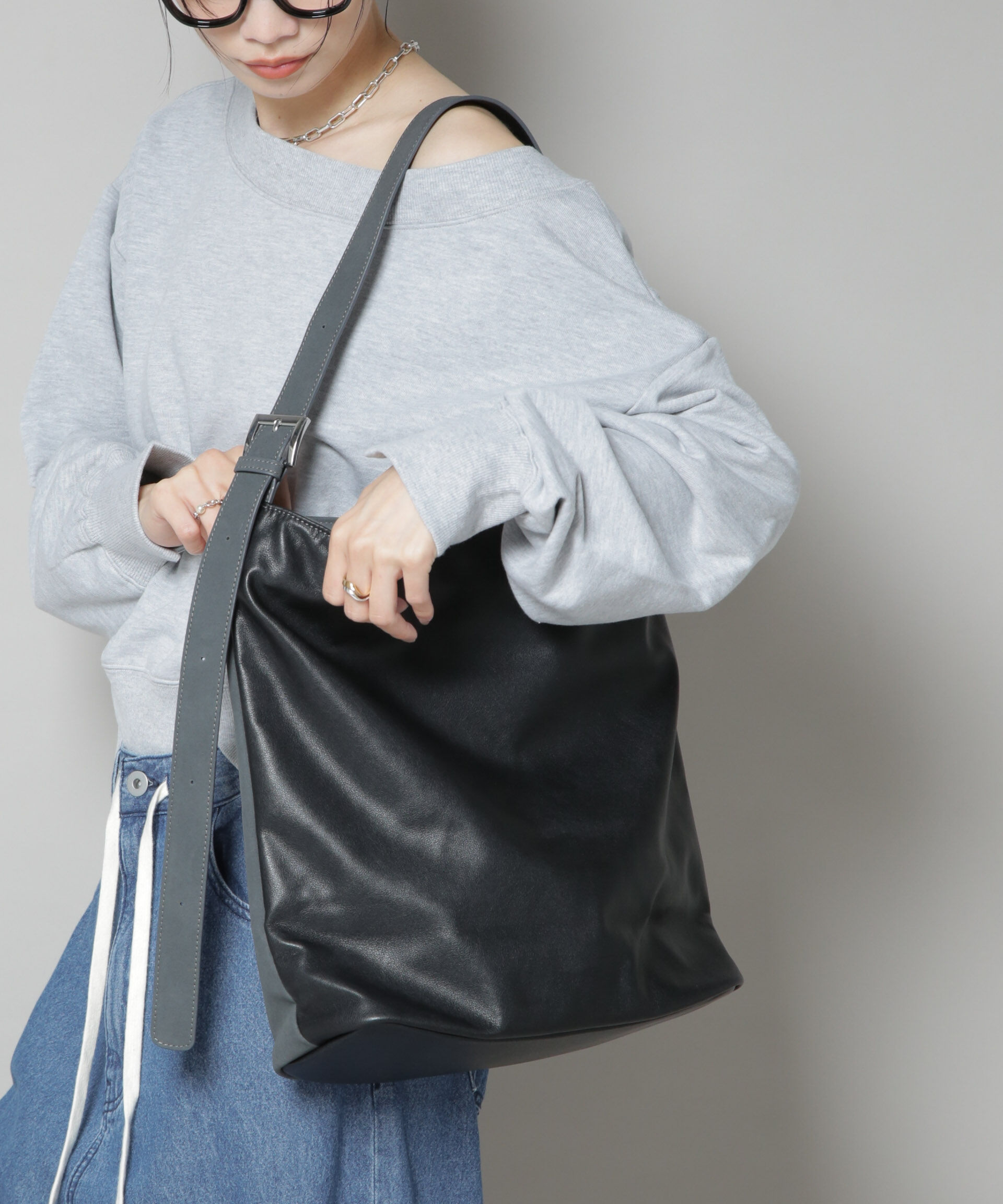 nano･universe「フェイクスエードコンビスクエアショルダーバッグ」|ショルダー・メッセンジャー|