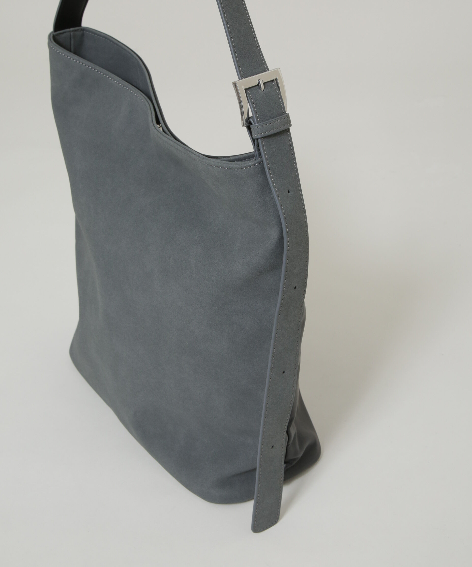 nano･universe「フェイクスエードコンビスクエアショルダーバッグ」|ショルダー・メッセンジャー|