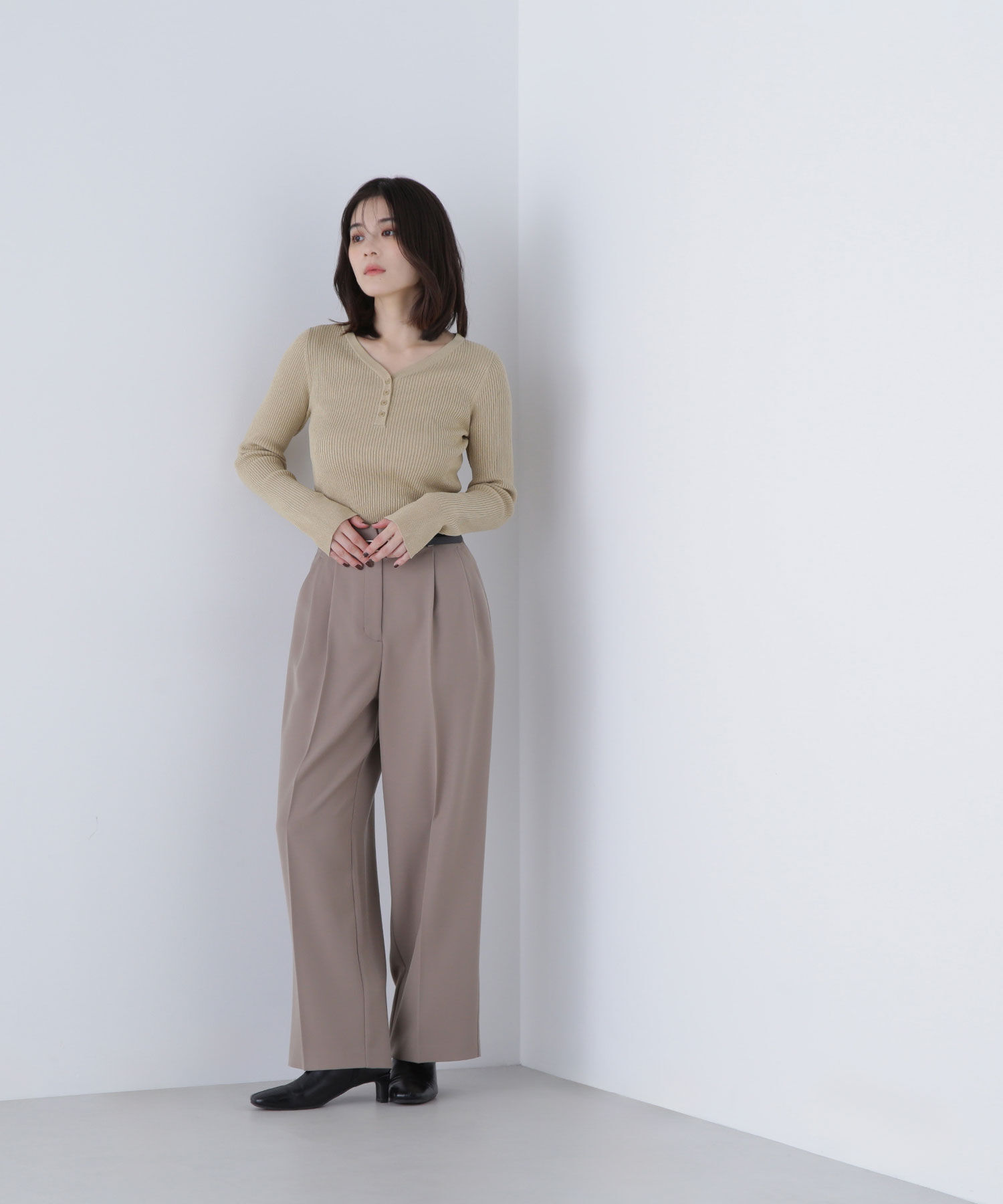  「フェイクレザーベルテッドワイドパンツ」|その他|