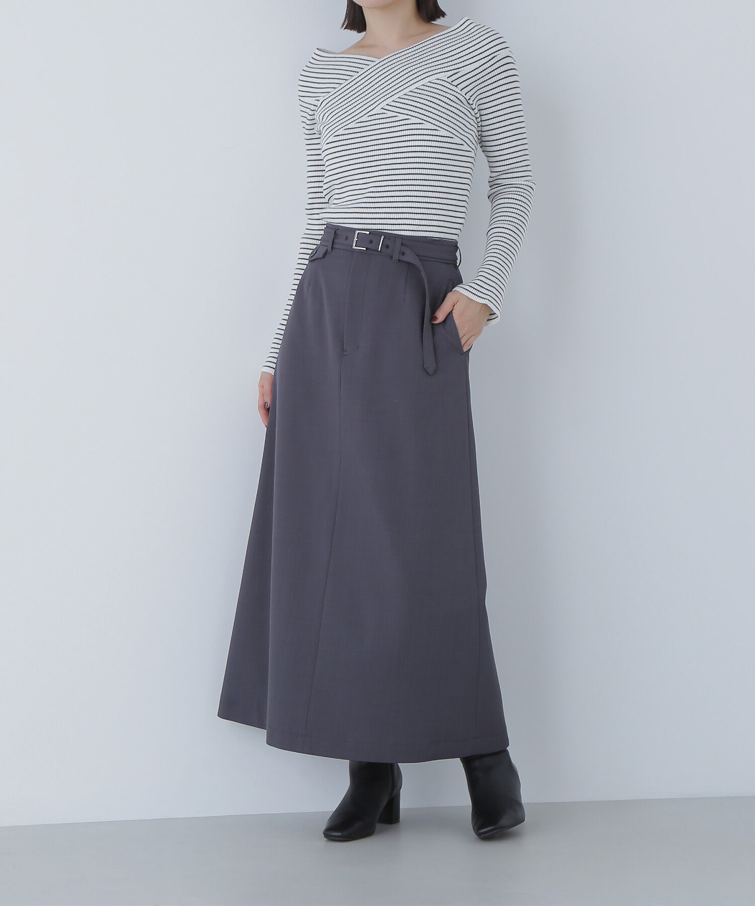  「ベルテッドセミフレアロングスカート」|スカート|