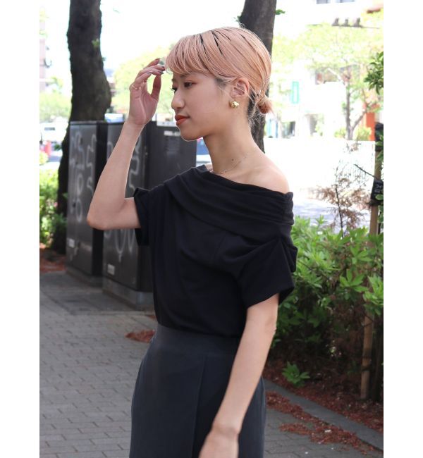 Ungrid「オフショルギャザーTee」|Tシャツ・カットソー|