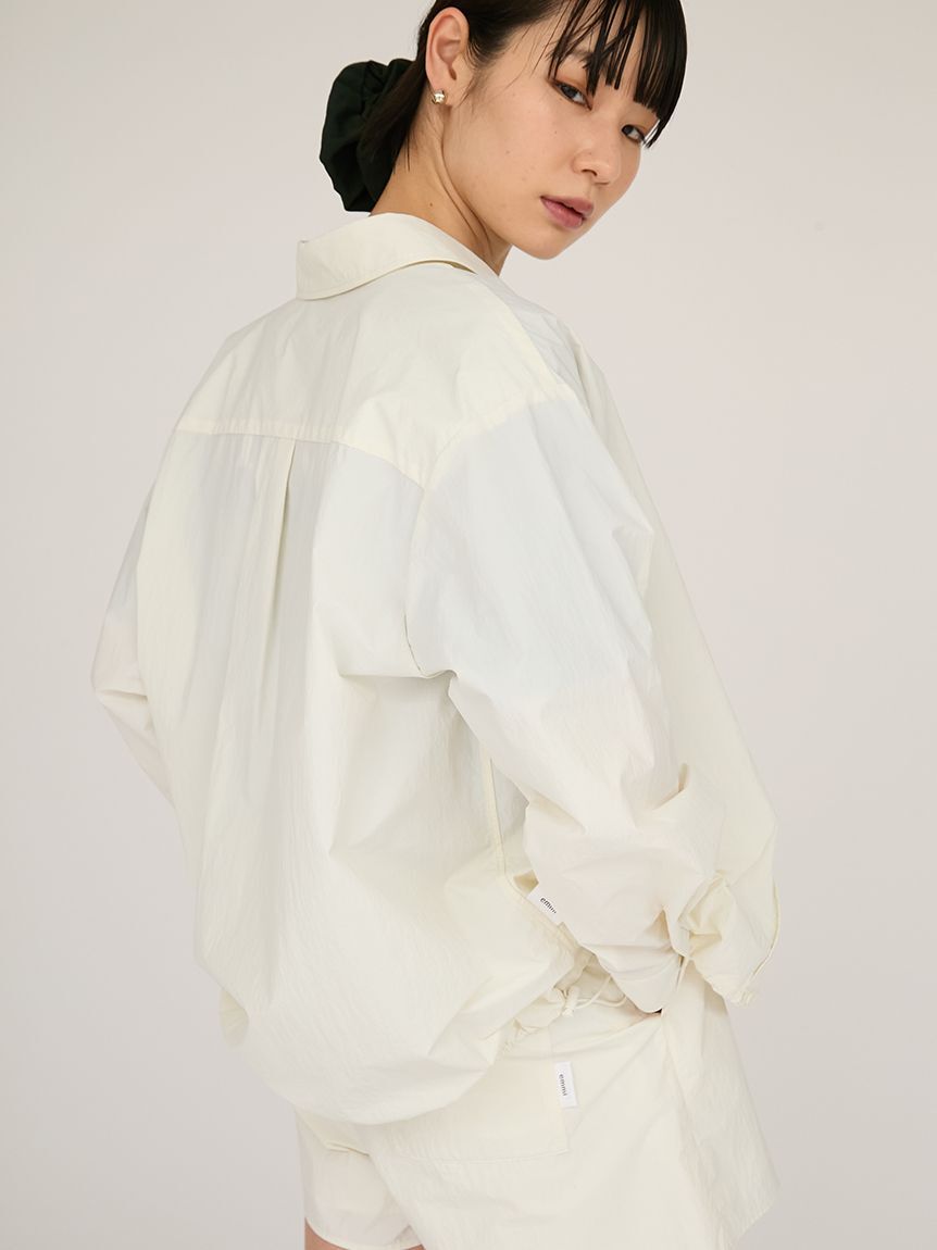 emmi atelier「【ONLINE限定カラー】【prince|emmi】ナイロンドロストシャツ」|シャツ・ブラウス|