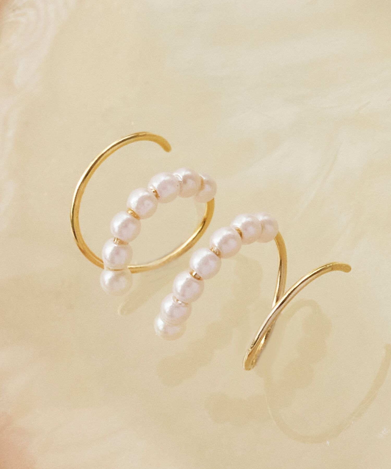 Phoebe「シードパールダブルループピアス」|ピアス|