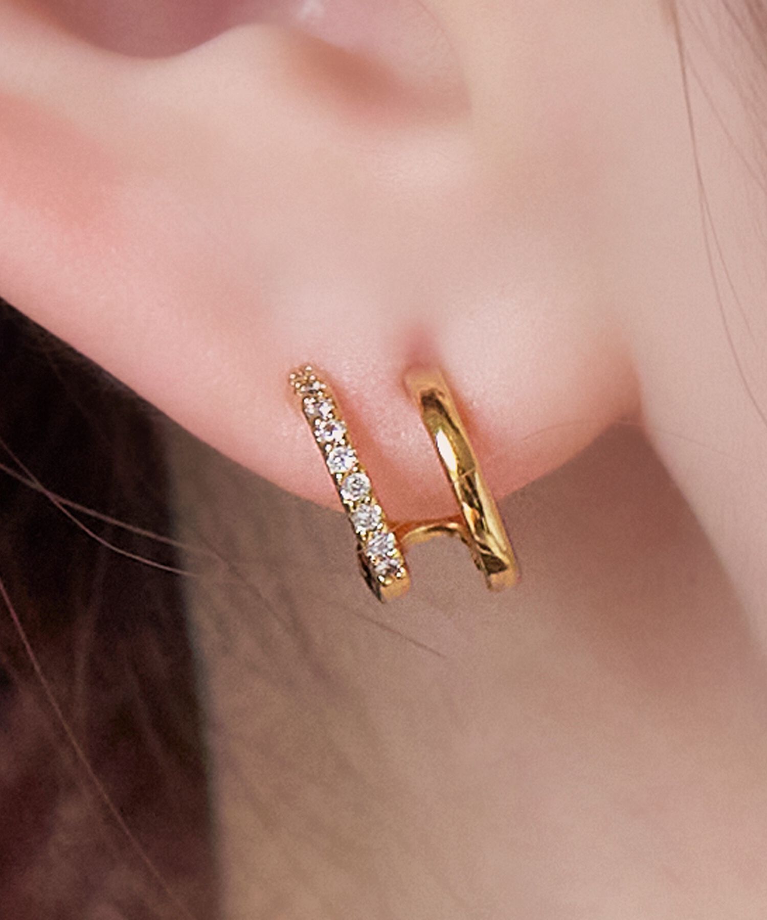 Phoebe「ダブルラインビジューピアス」|ピアス|ゴールド