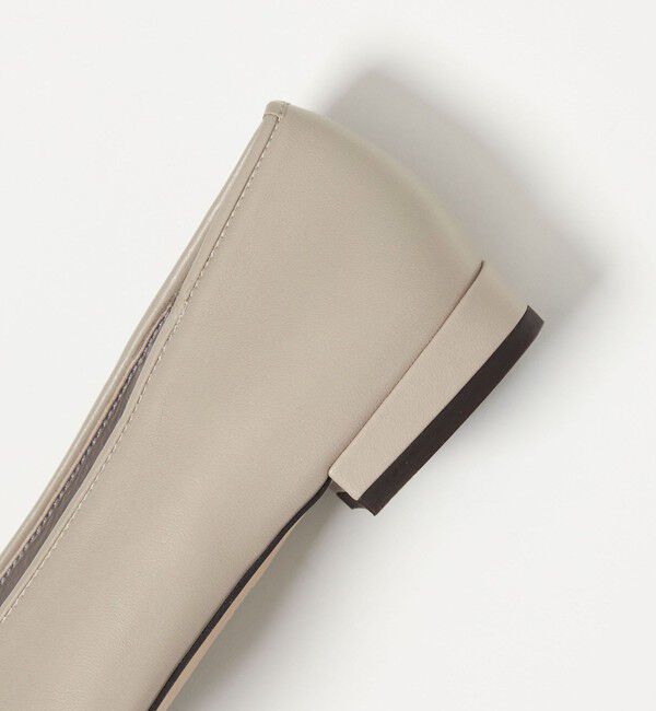 ODETTE E ODILE「スクエアプレーン フラット20&uarr;」|パンプス|