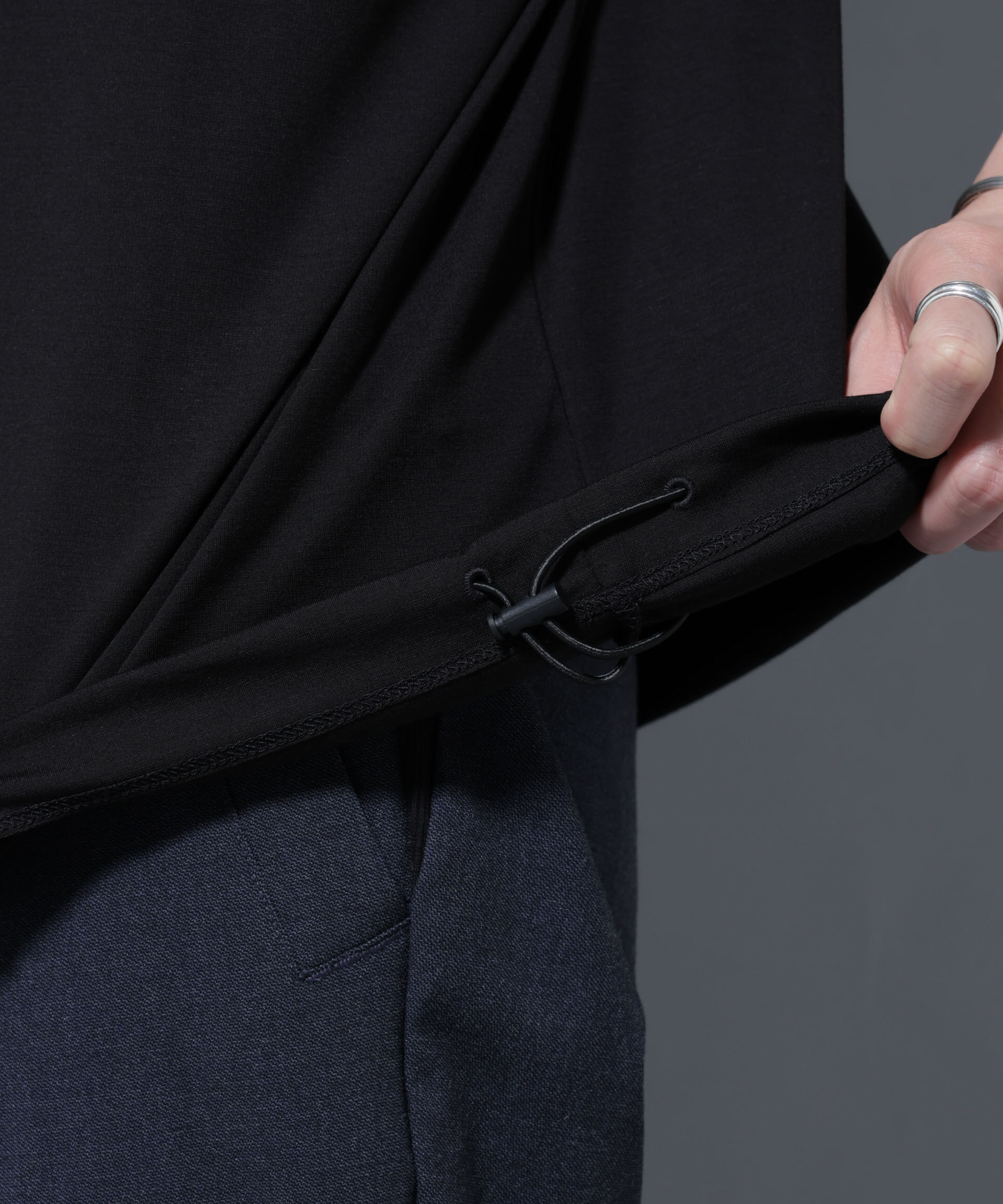 nano･universe「配色ステッチ フェイクスエードポケットTシャツ」|Tシャツ・カットソー|