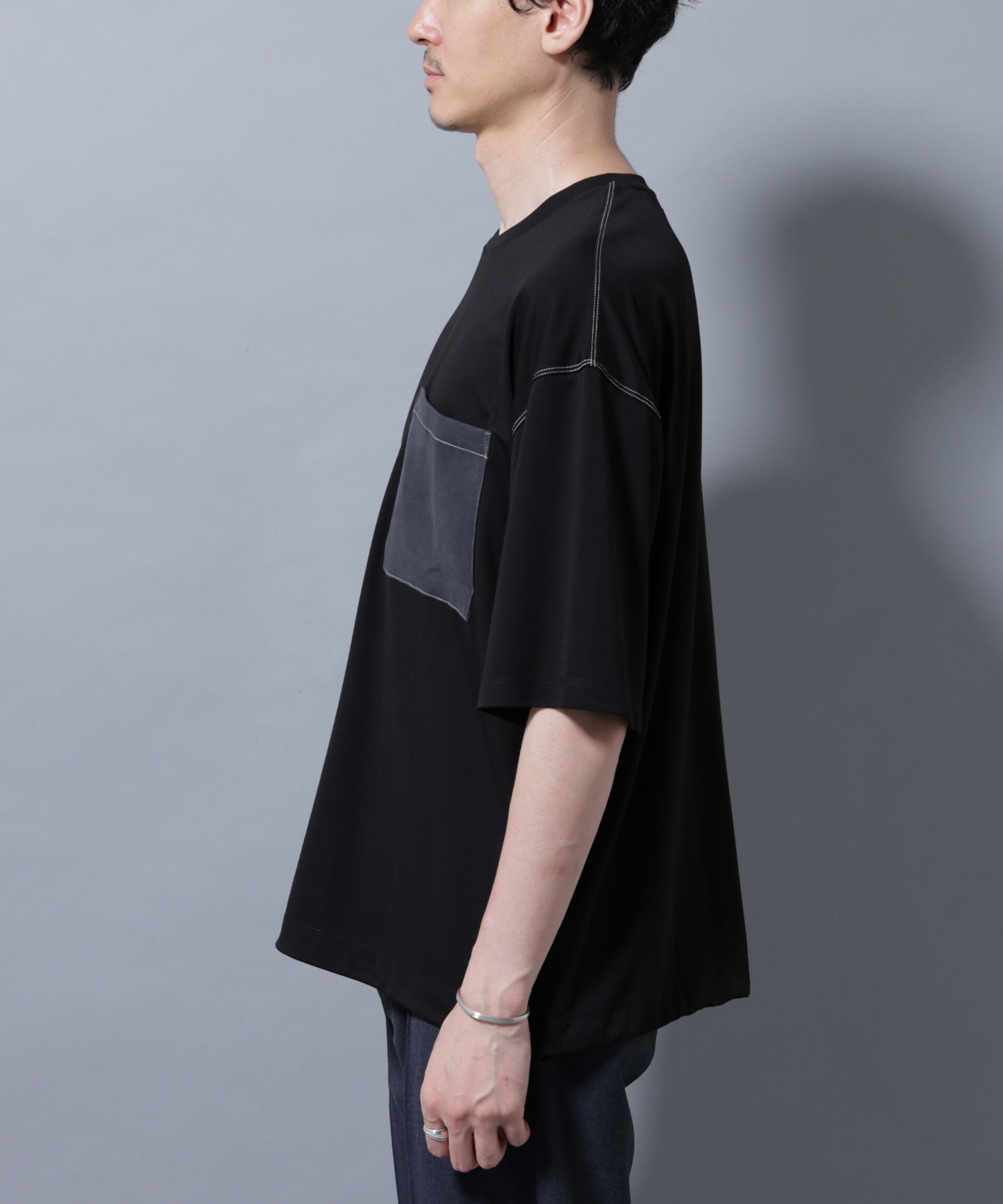 nano･universe「配色ステッチ フェイクスエードポケットTシャツ」|Tシャツ・カットソー|