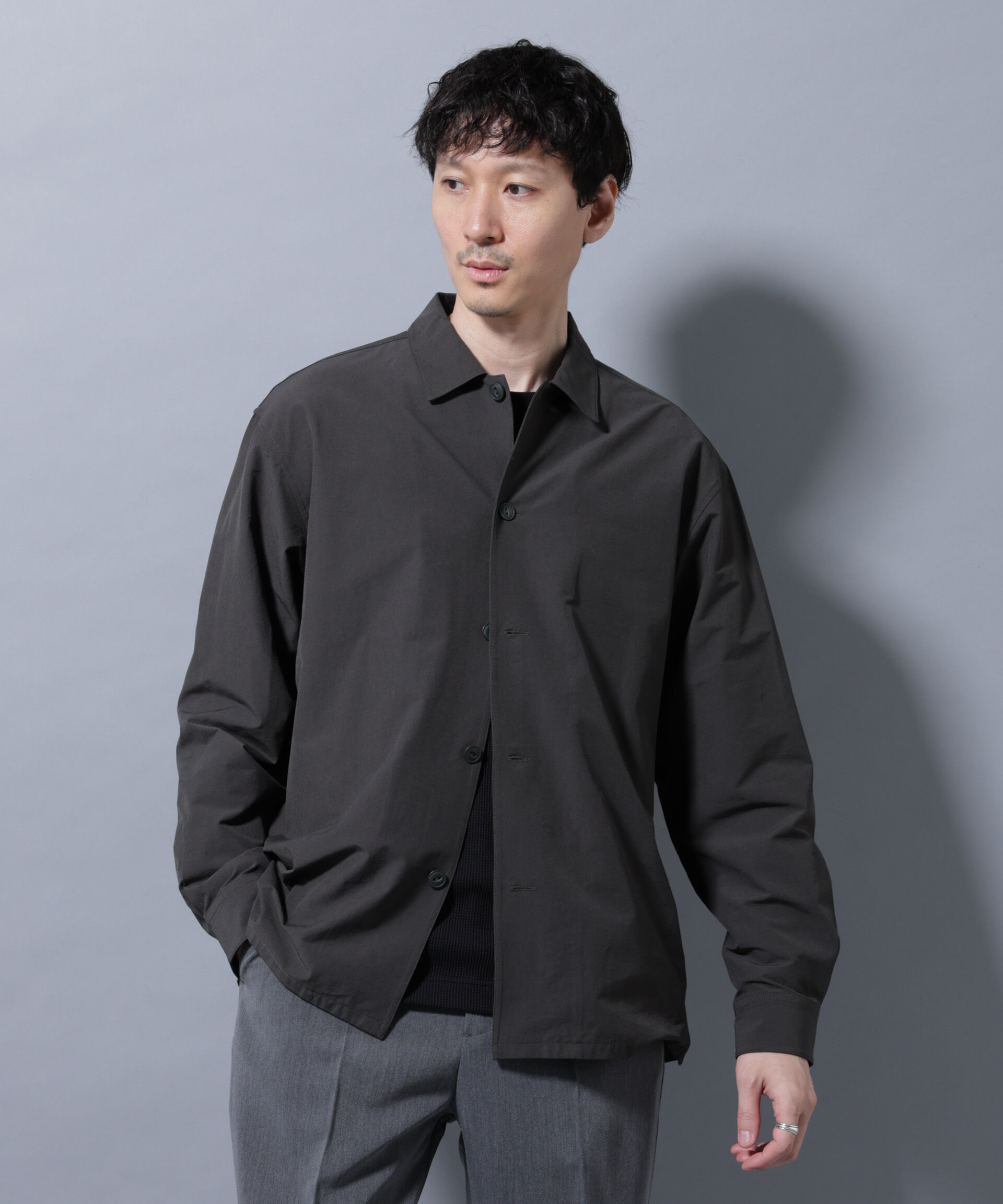 nano･universe「ストレッチワイドシャツブルゾン(セットアップ可)」|シャツ・ブラウス|チャコール3