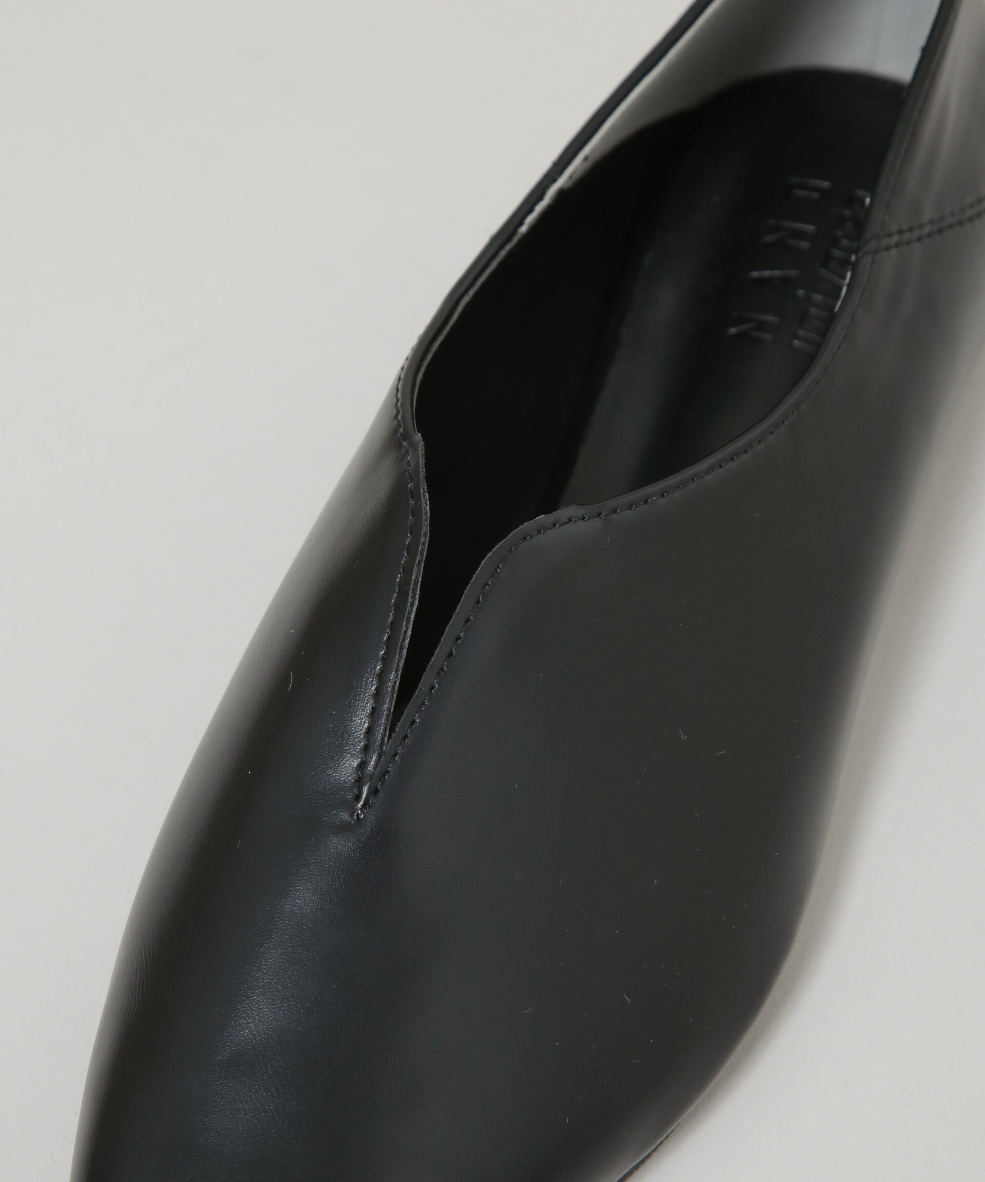 nano･universe「Vカット2wayフラットシューズ」|ビジネス・ドレスシューズ|