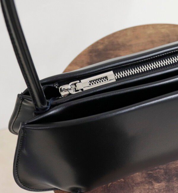 fredy emue「２ルームスリムバッグ」|ショルダー・メッセンジャー|