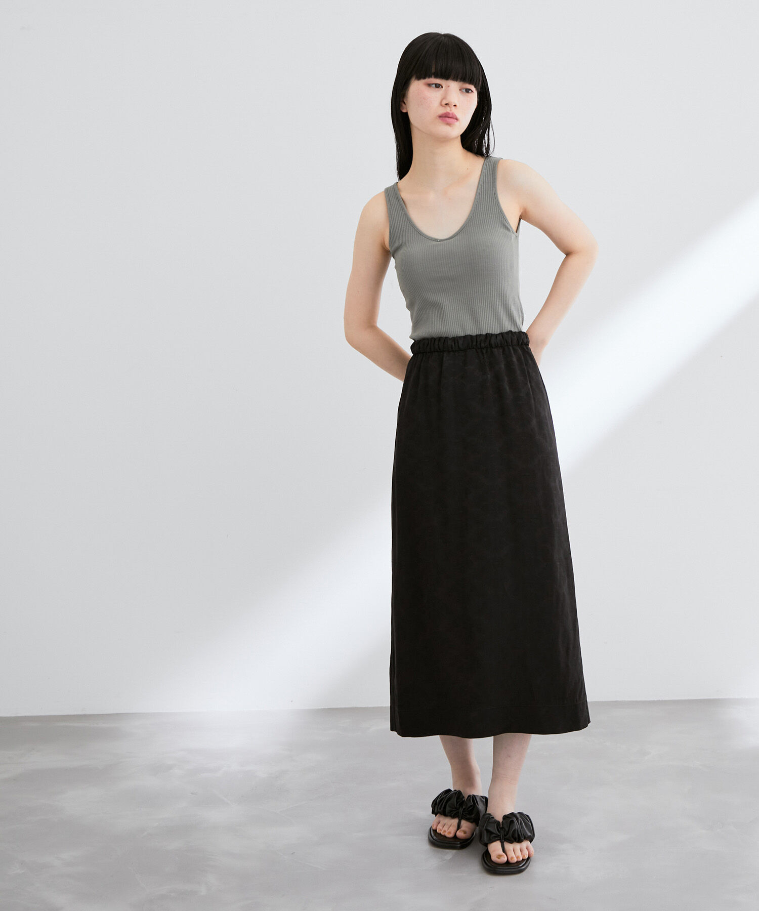 ADAM ET ROPE'「バックオープンタンクトップ」|タンクトップ|