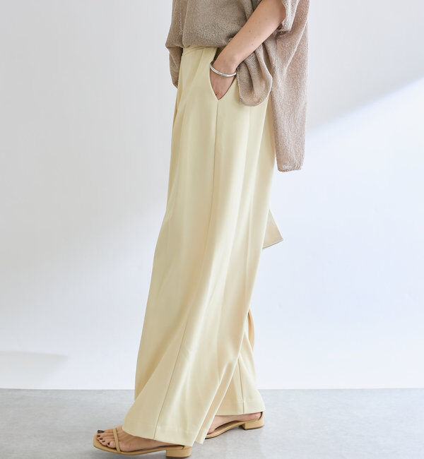  「【ウォッシャブル】【シーズンレスで使える】タックワイドスラックス」|チノ|