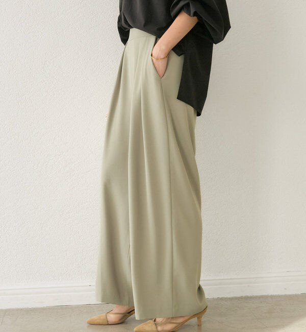  「【ウォッシャブル】【シーズンレスで使える】タックワイドスラックス」|チノ|