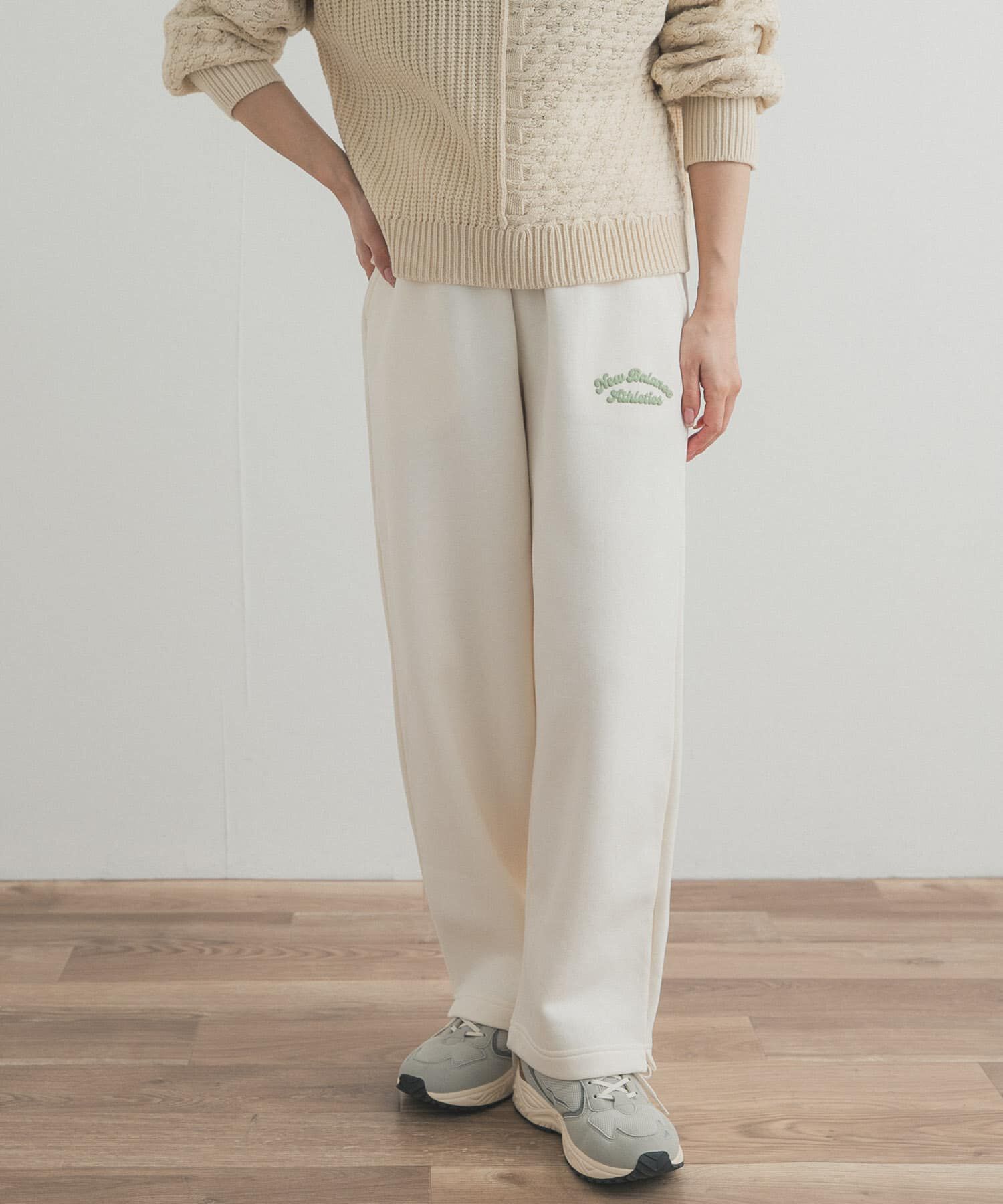 URBAN RESEARCH DOORS「NEW BALANCE　フリースバレルレッグパンツ」|その他|