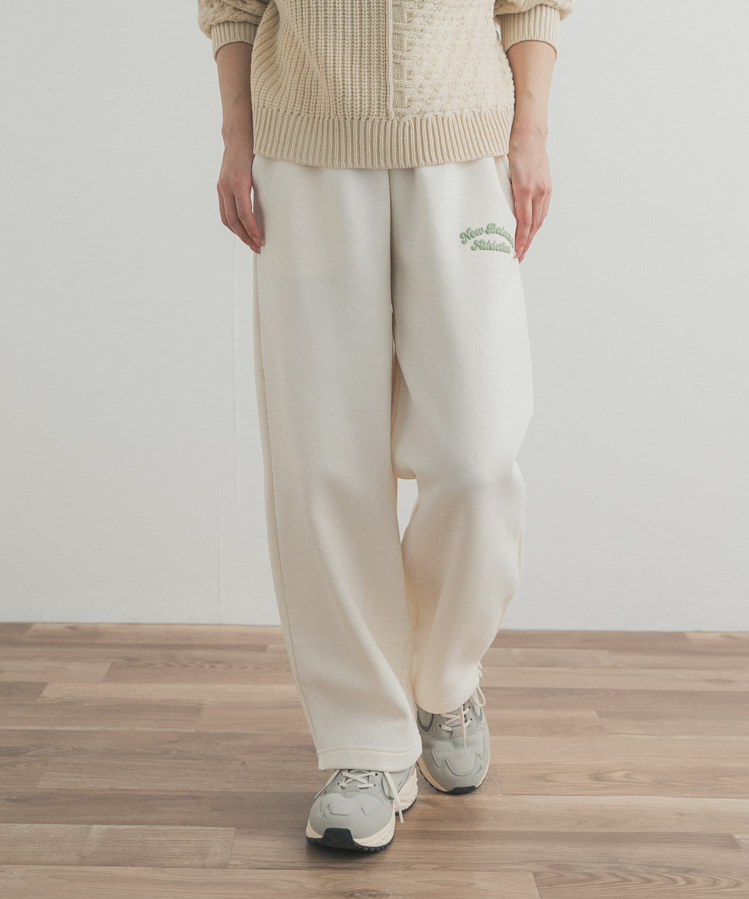 URBAN RESEARCH DOORS「NEW BALANCE　フリースバレルレッグパンツ」|その他|