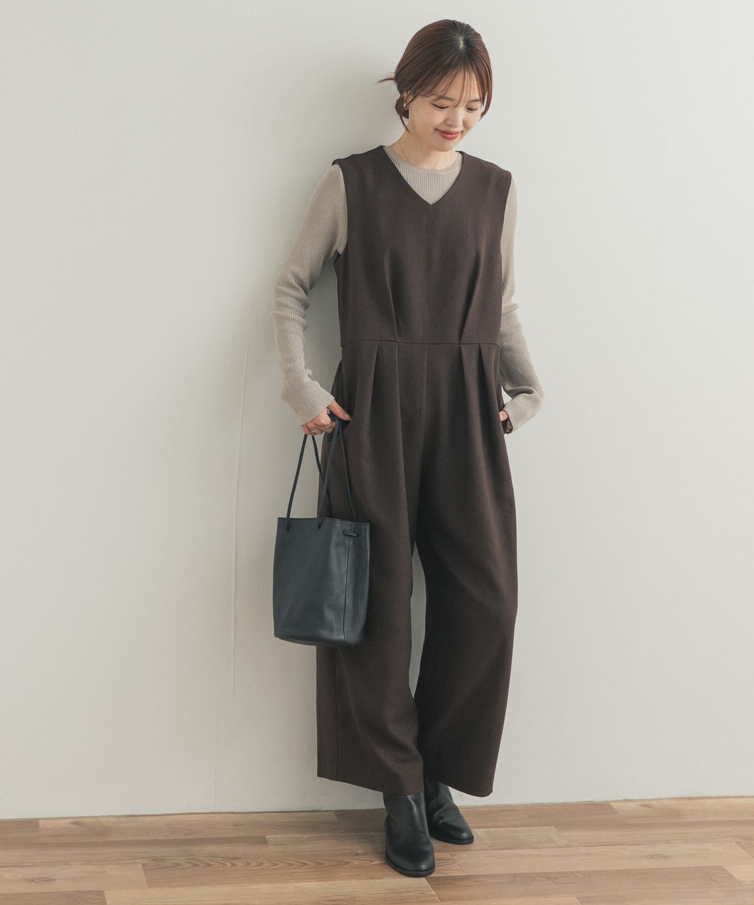 URBAN RESEARCH DOORS「Vネックオールインワン」|ワンピース|