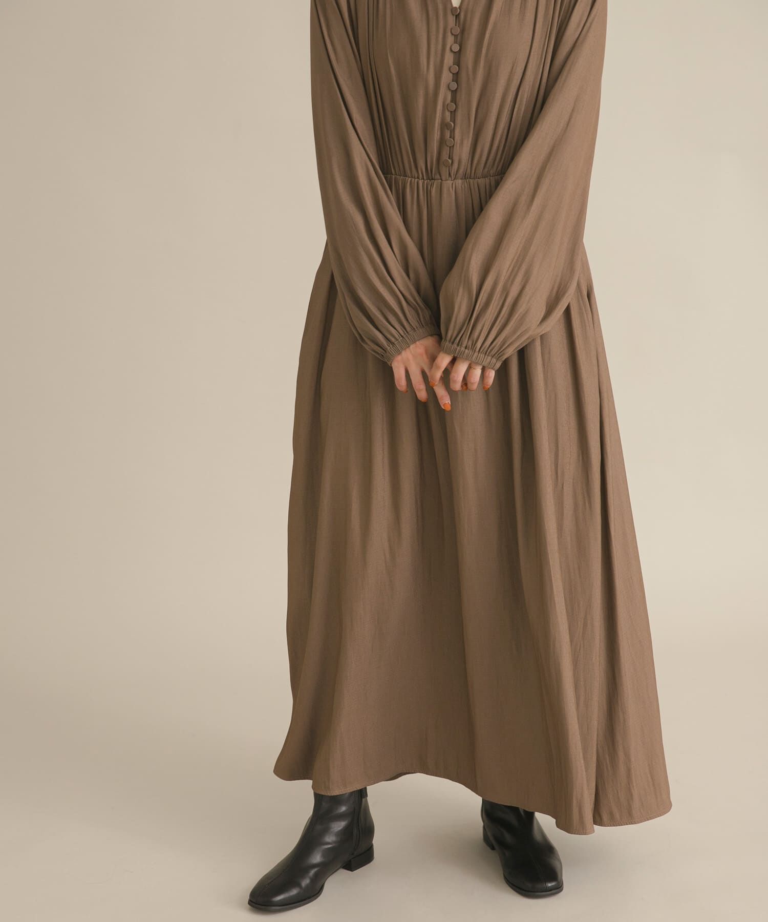 URBAN RESEARCH DOORS「『WEB/一部店舗限定』切替ギャザーフレアワンピース」|ワンピース|