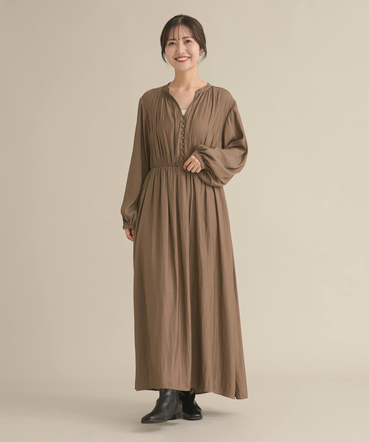 URBAN RESEARCH DOORS「『WEB/一部店舗限定』切替ギャザーフレアワンピース」|ワンピース|